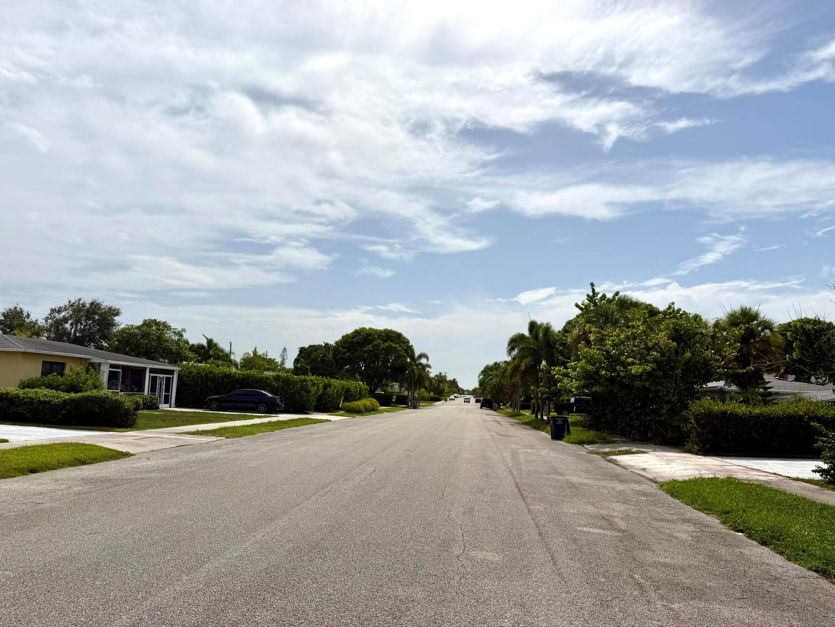 505 Foresteria, Lake Park FL 33403