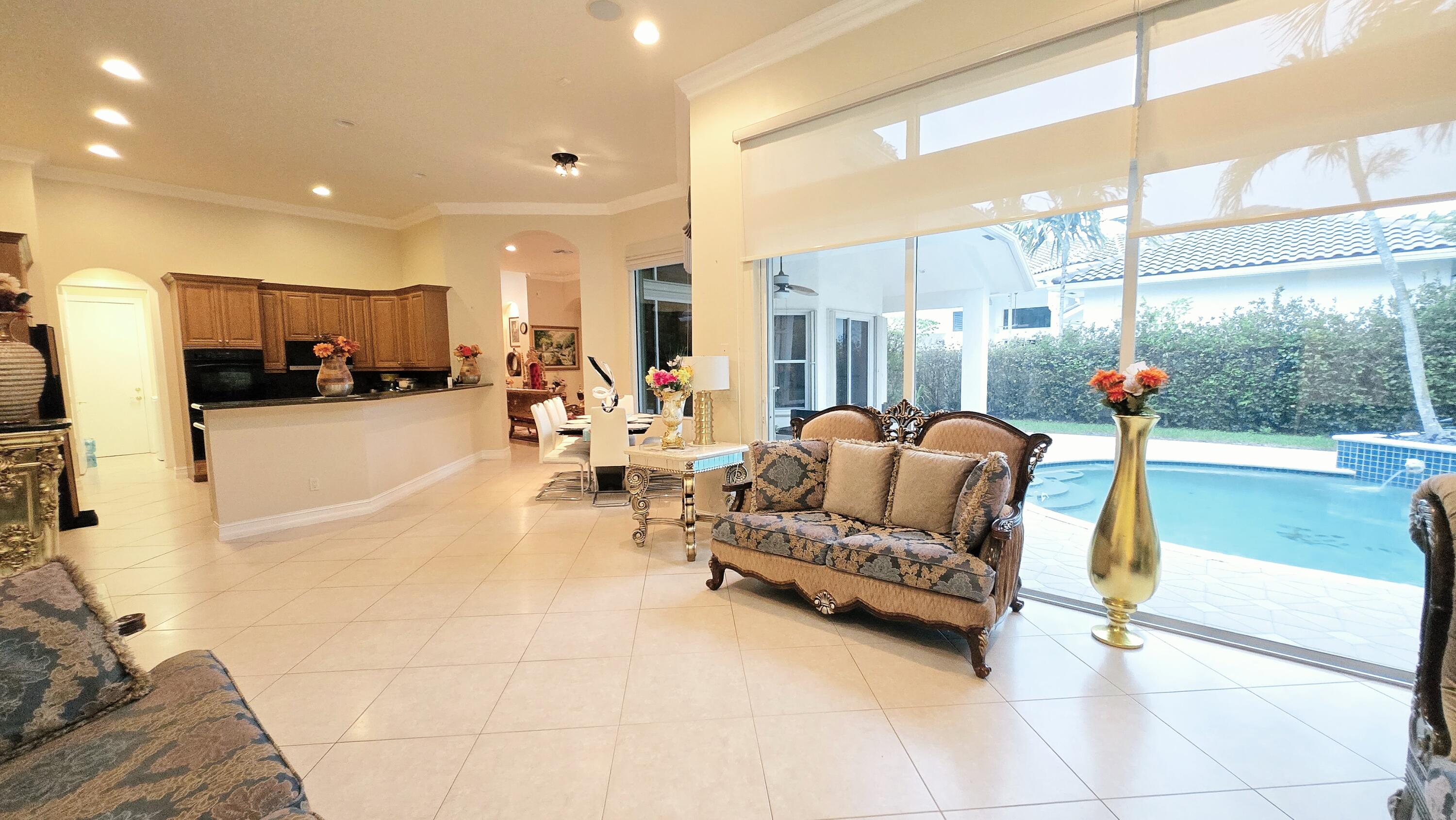 11065 Canary Island, Plantation FL 33324
