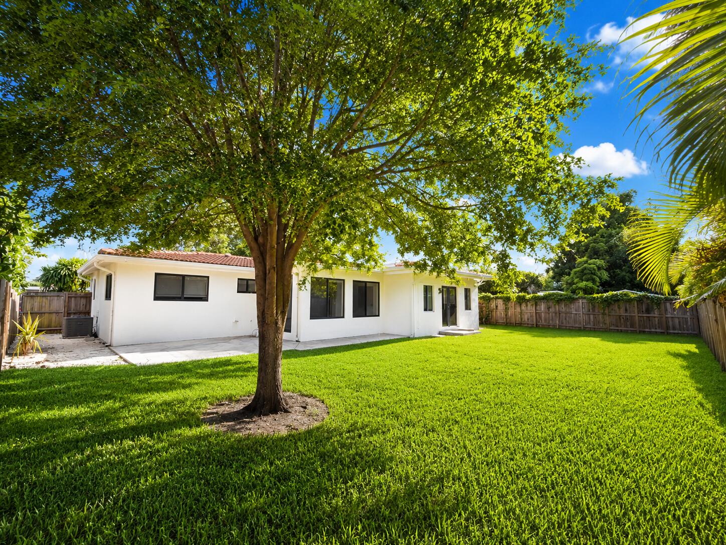 909 SE 14th, Deerfield Beach FL 33441