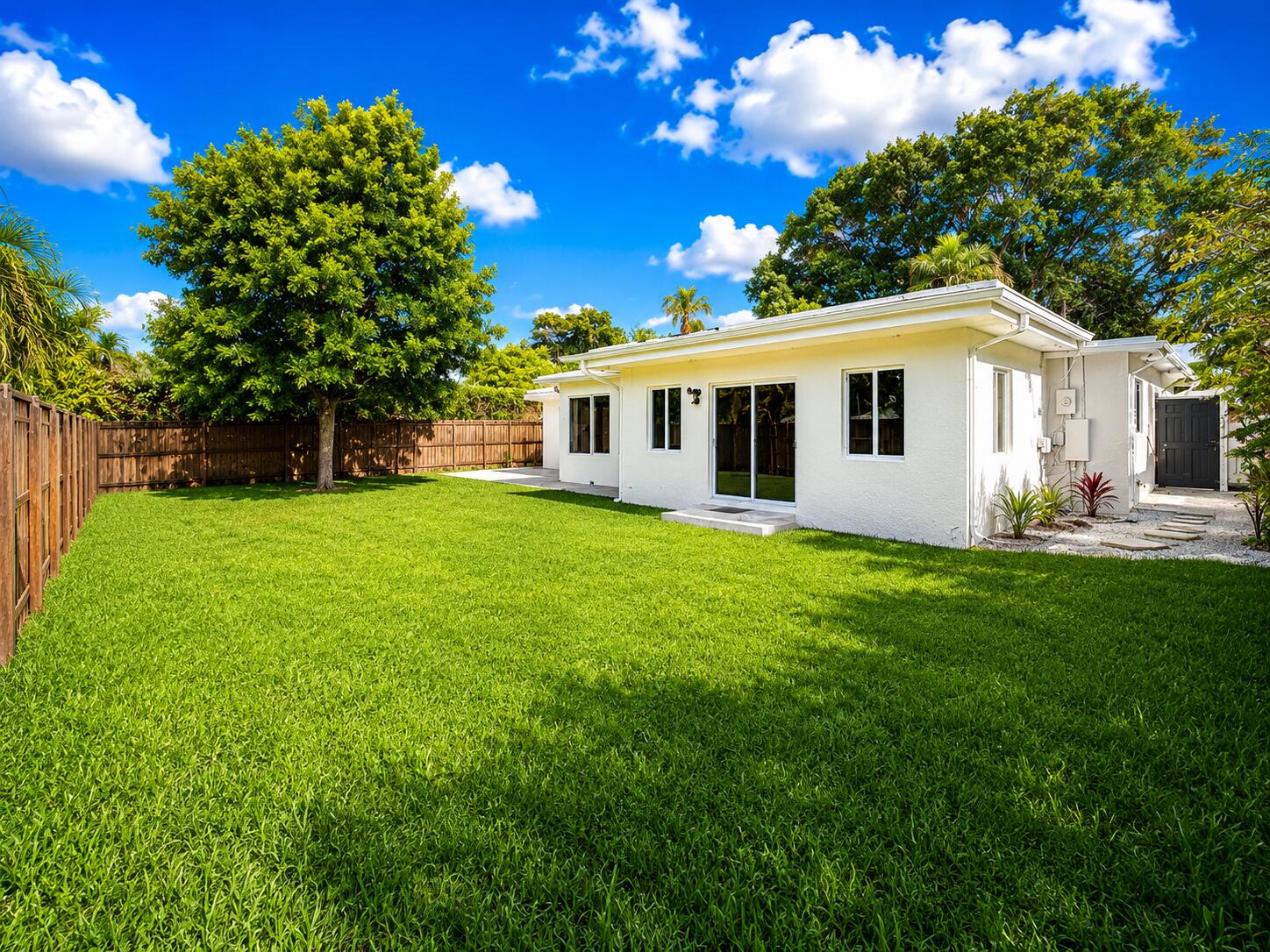 909 SE 14th, Deerfield Beach FL 33441