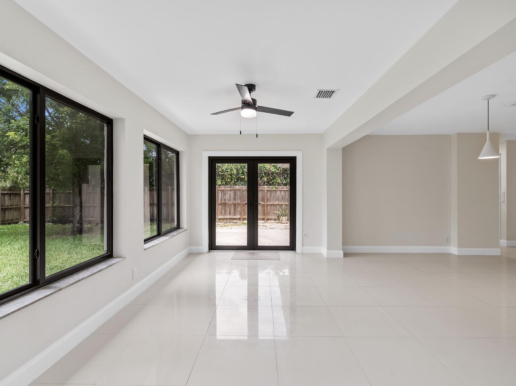 909 SE 14th, Deerfield Beach FL 33441