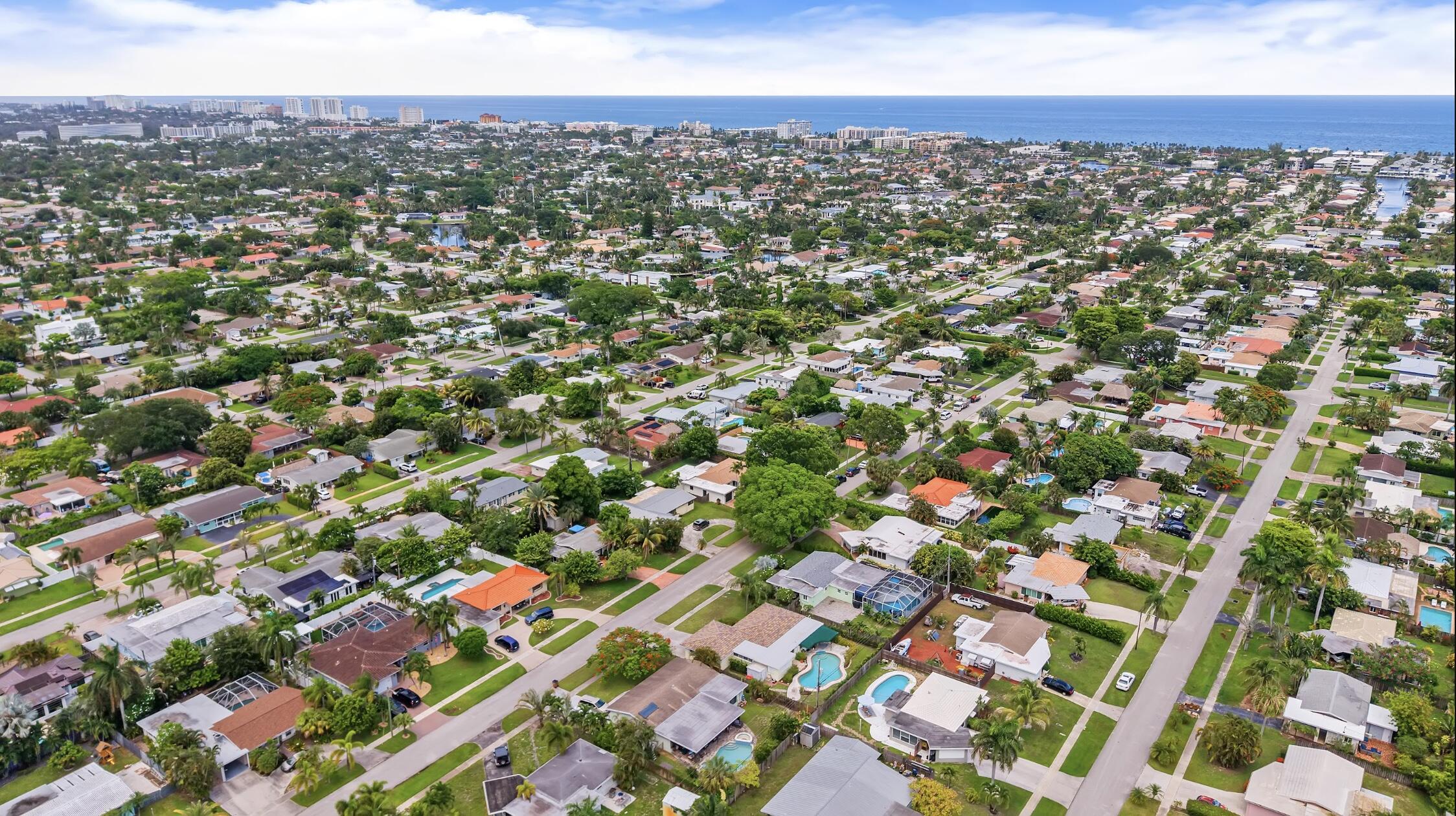 909 SE 14th, Deerfield Beach FL 33441