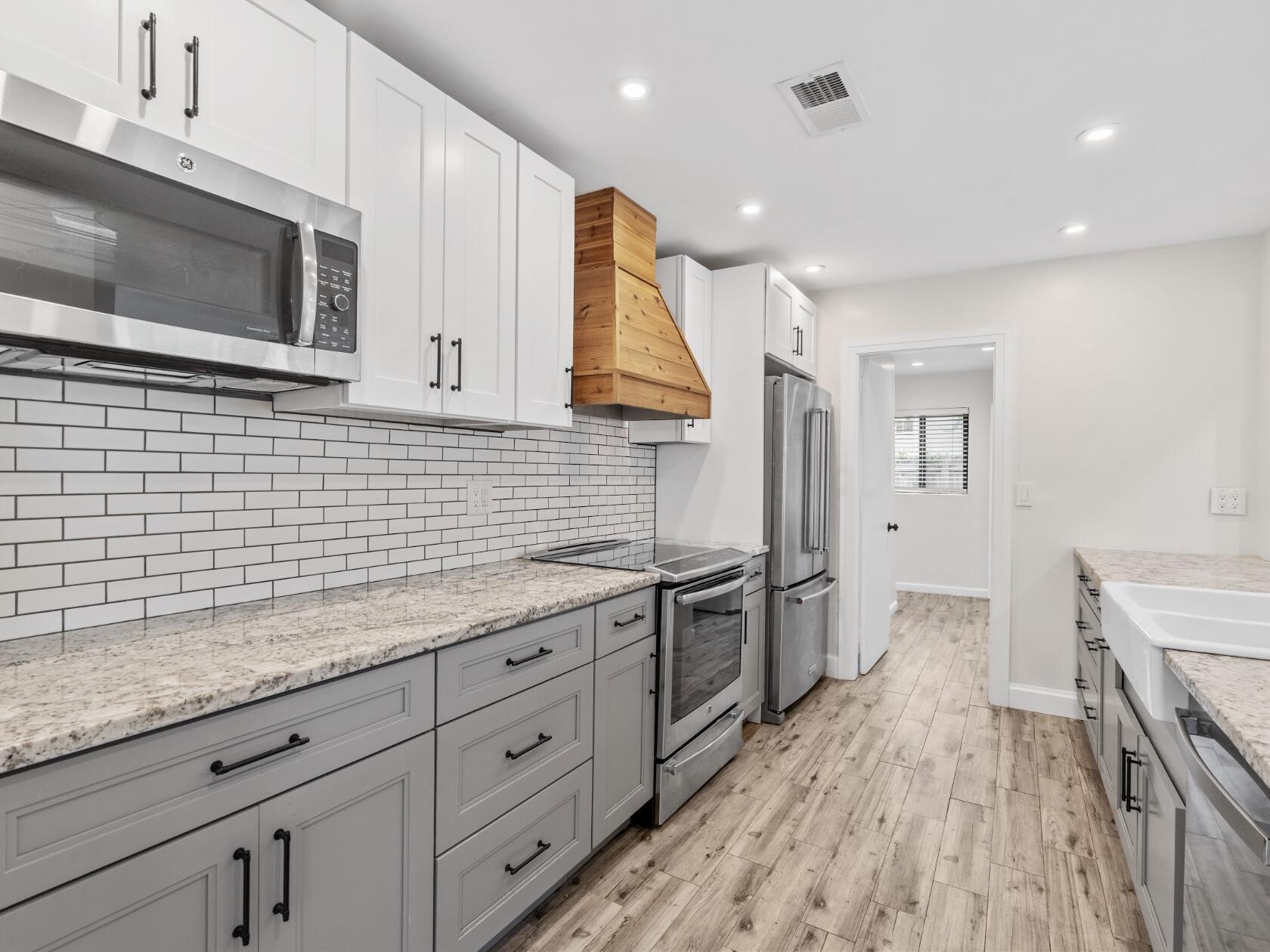 909 SE 14th, Deerfield Beach FL 33441