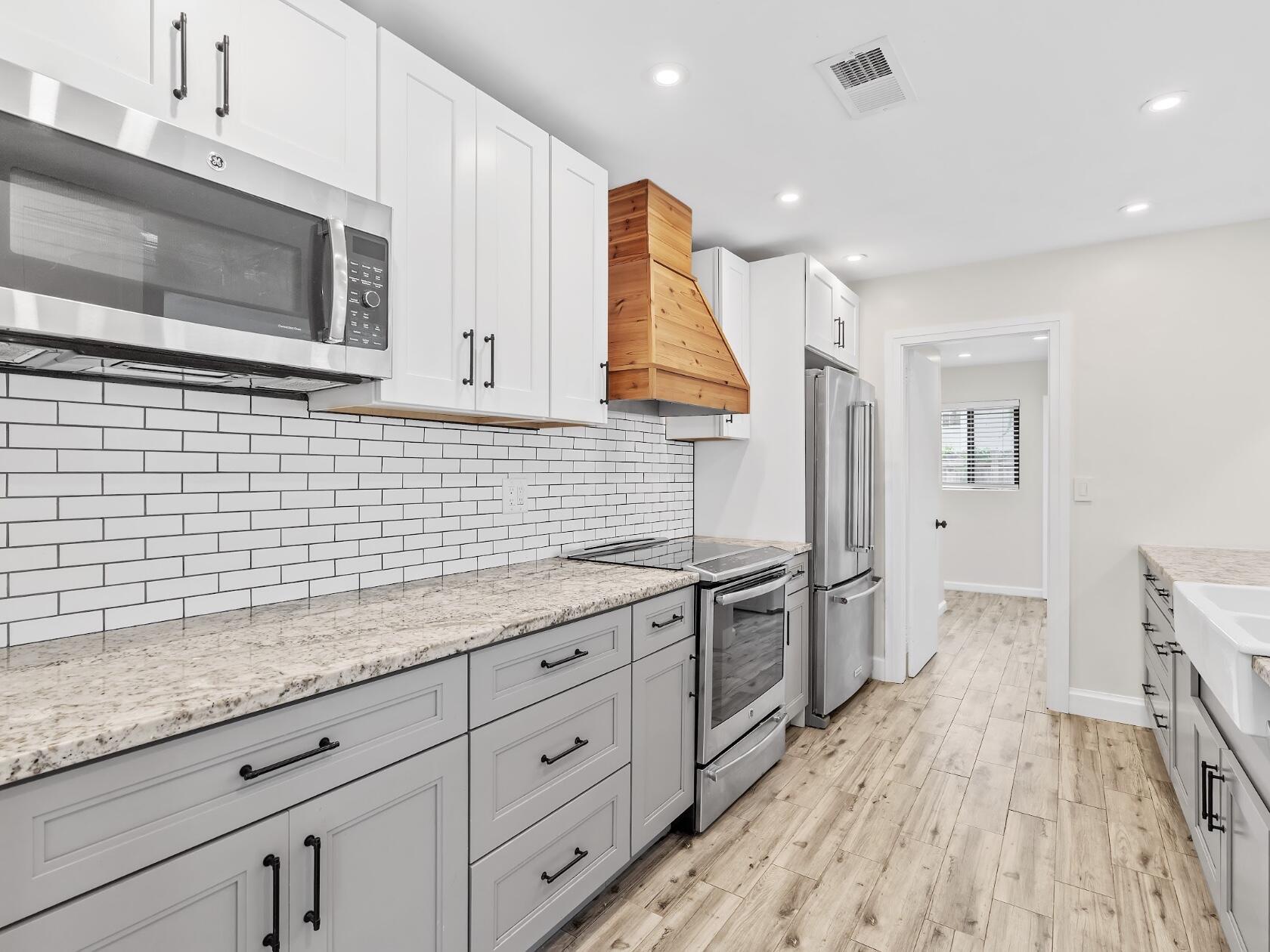 909 SE 14th, Deerfield Beach FL 33441