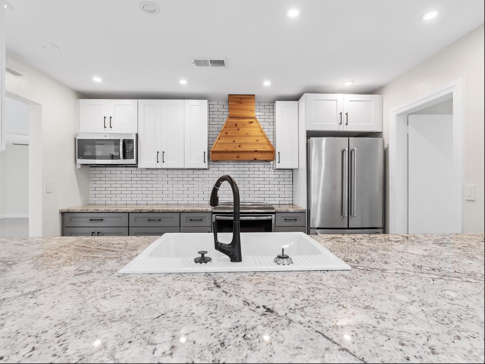 909 SE 14th, Deerfield Beach FL 33441