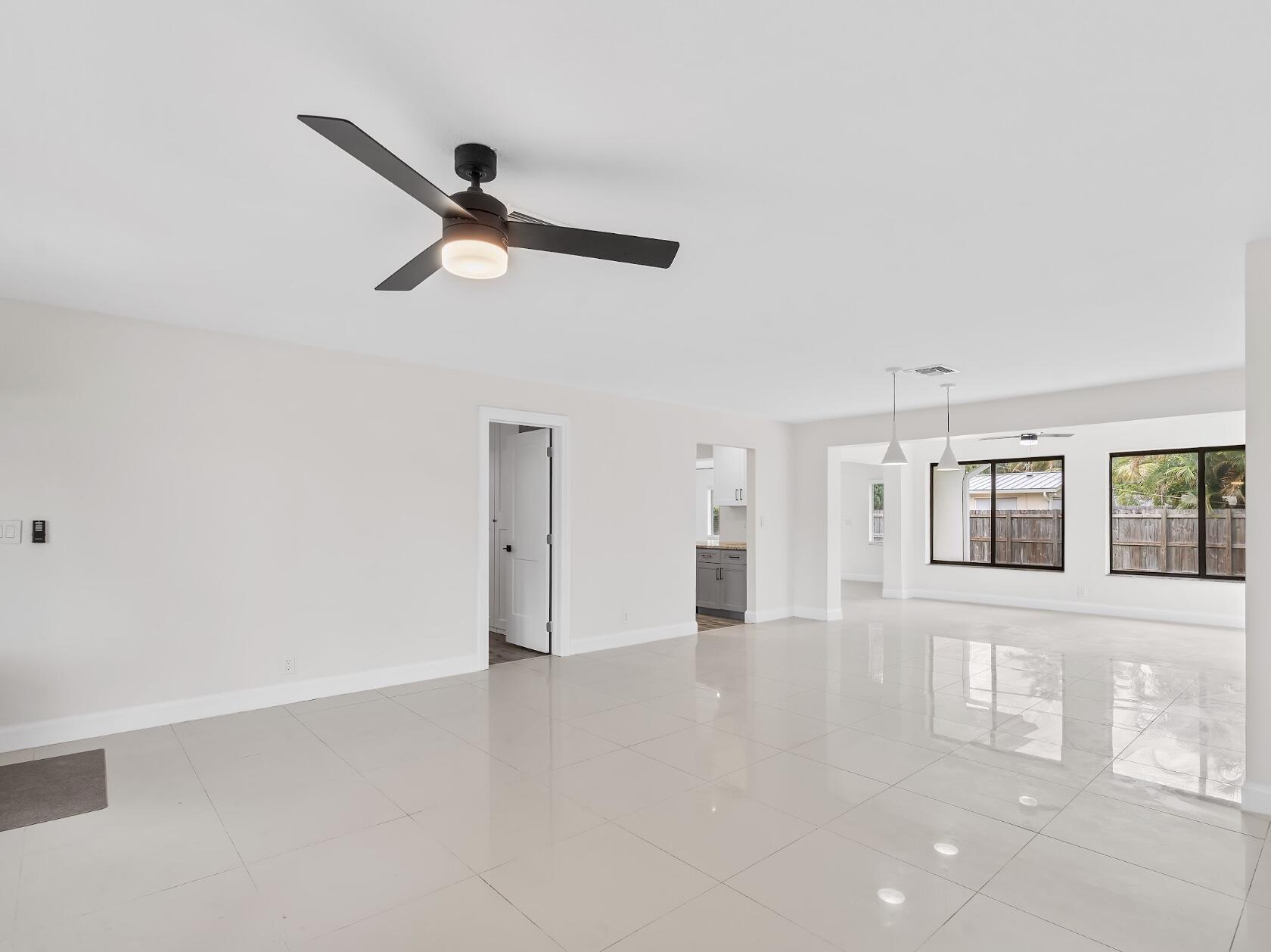 909 SE 14th, Deerfield Beach FL 33441