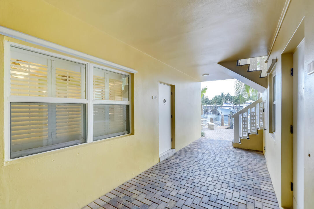 815 Middle River #106, Fort Lauderdale FL 33304