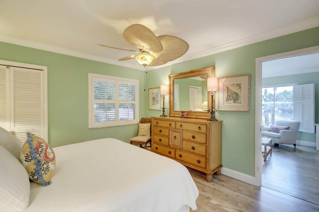 815 Middle River #106, Fort Lauderdale FL 33304