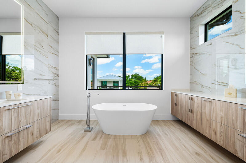 239 NE 11th, Delray Beach FL 33444