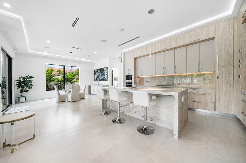 239 NE 11th, Delray Beach FL 33444