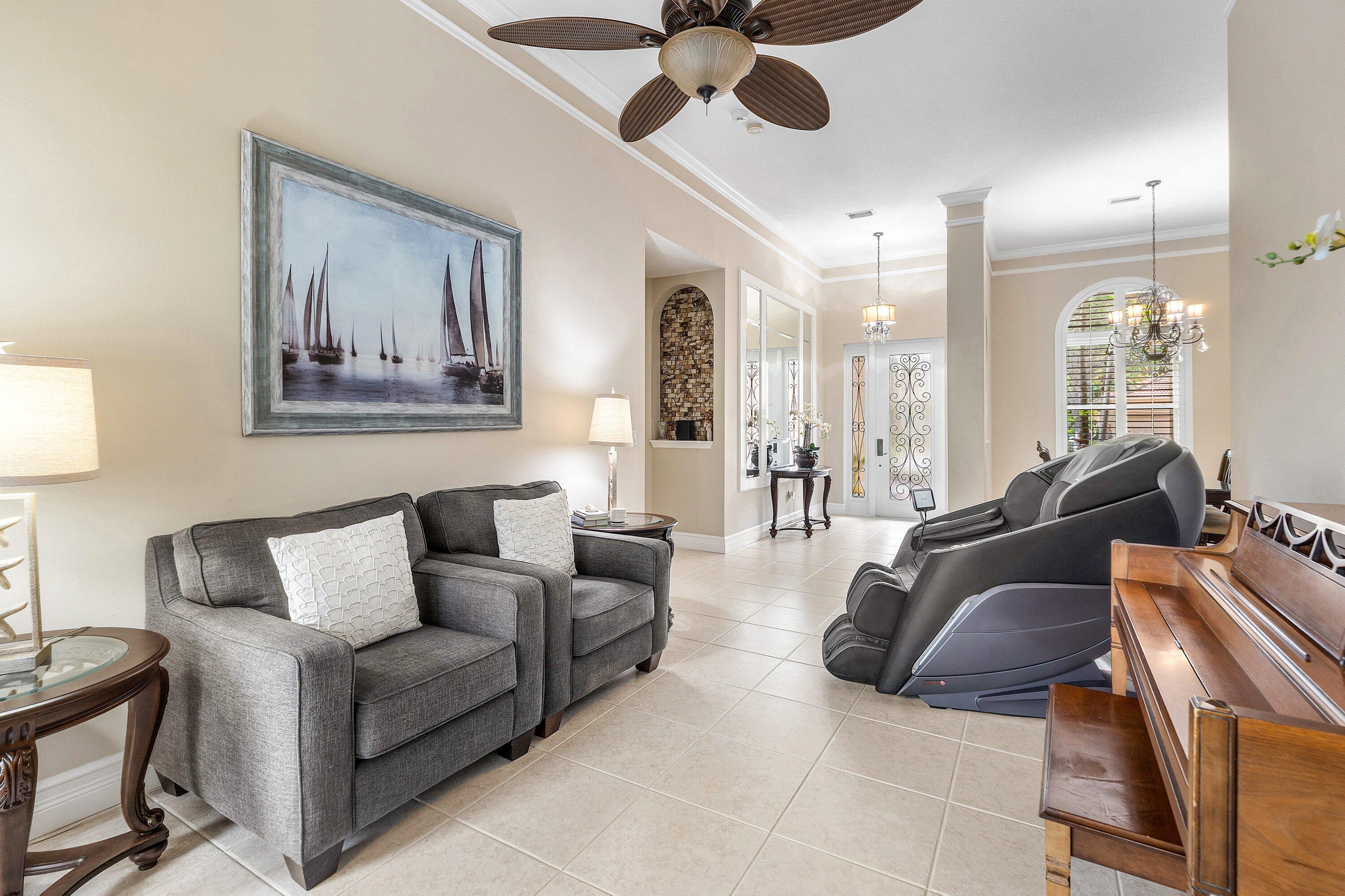 1853 Palisades, West Palm Beach FL 33411