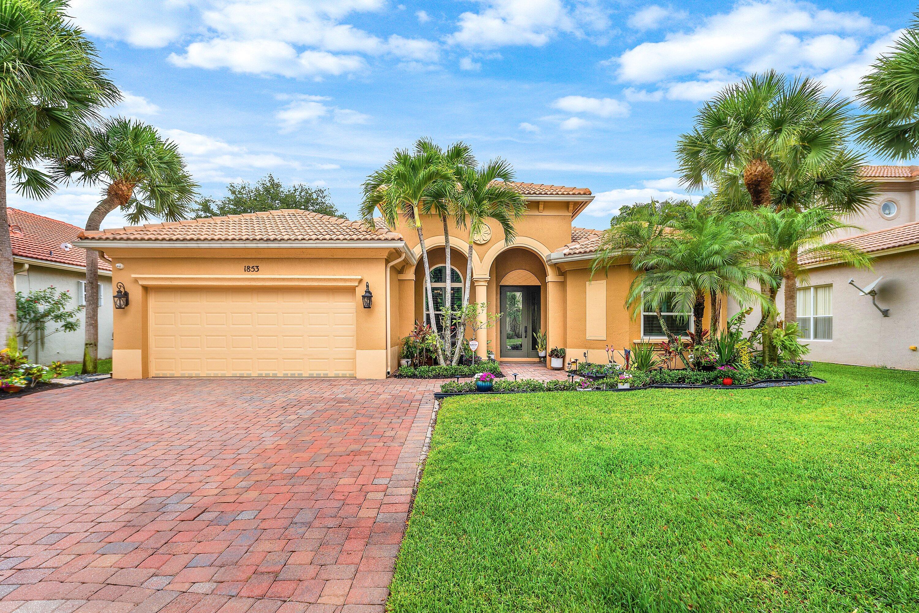 1853 Palisades, West Palm Beach FL 33411