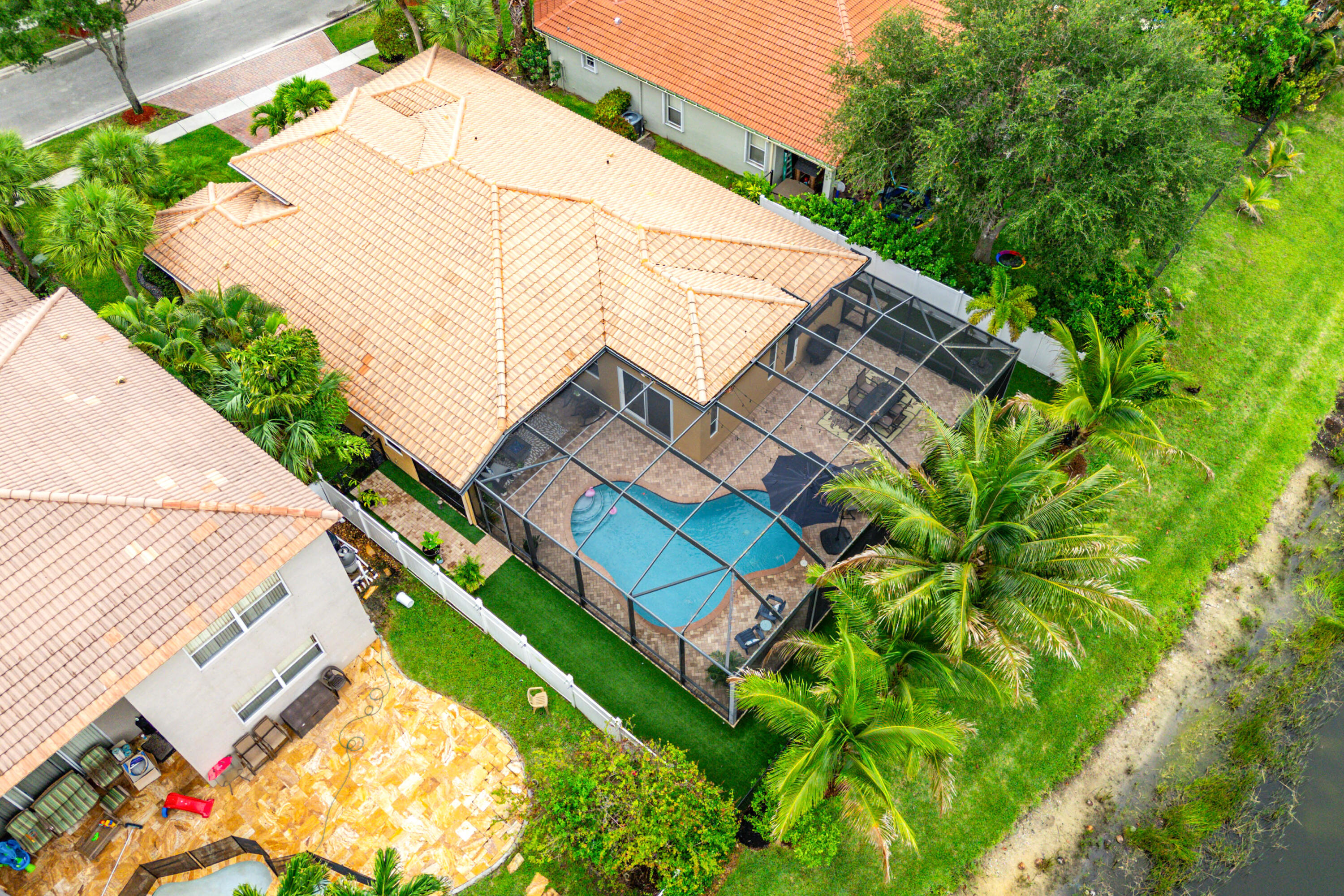 1853 Palisades, West Palm Beach FL 33411