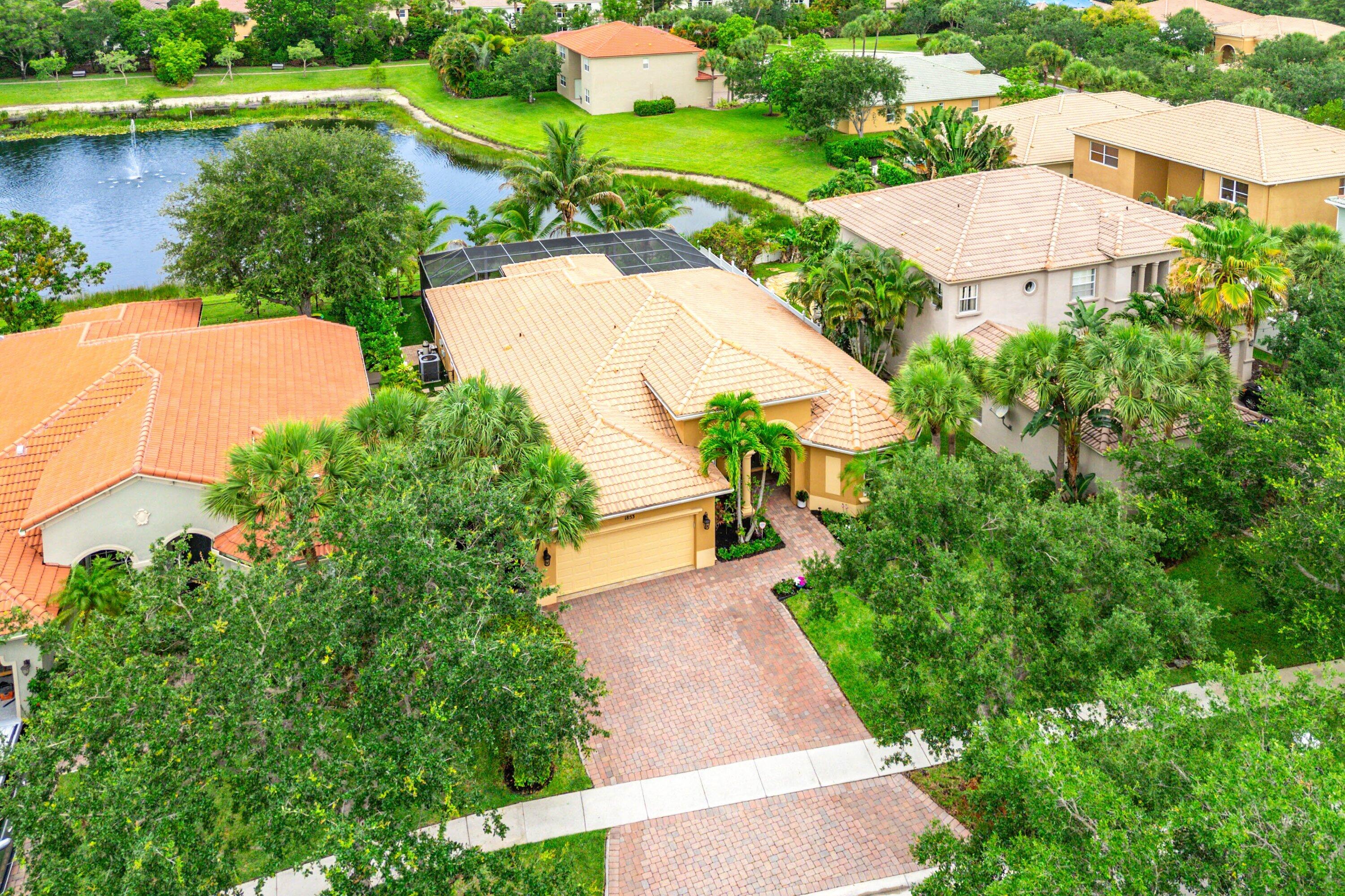 1853 Palisades, West Palm Beach FL 33411