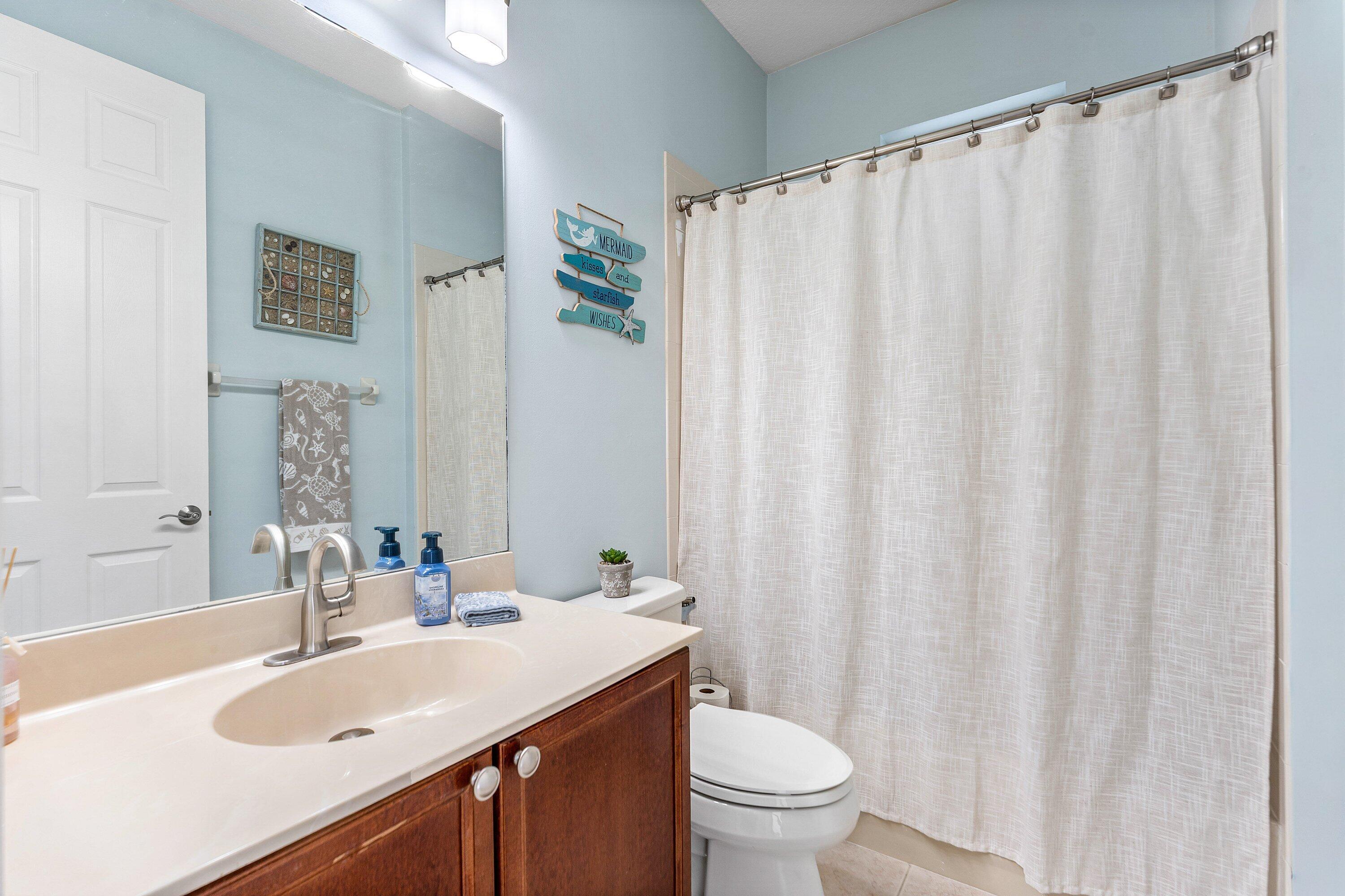 1853 Palisades, West Palm Beach FL 33411