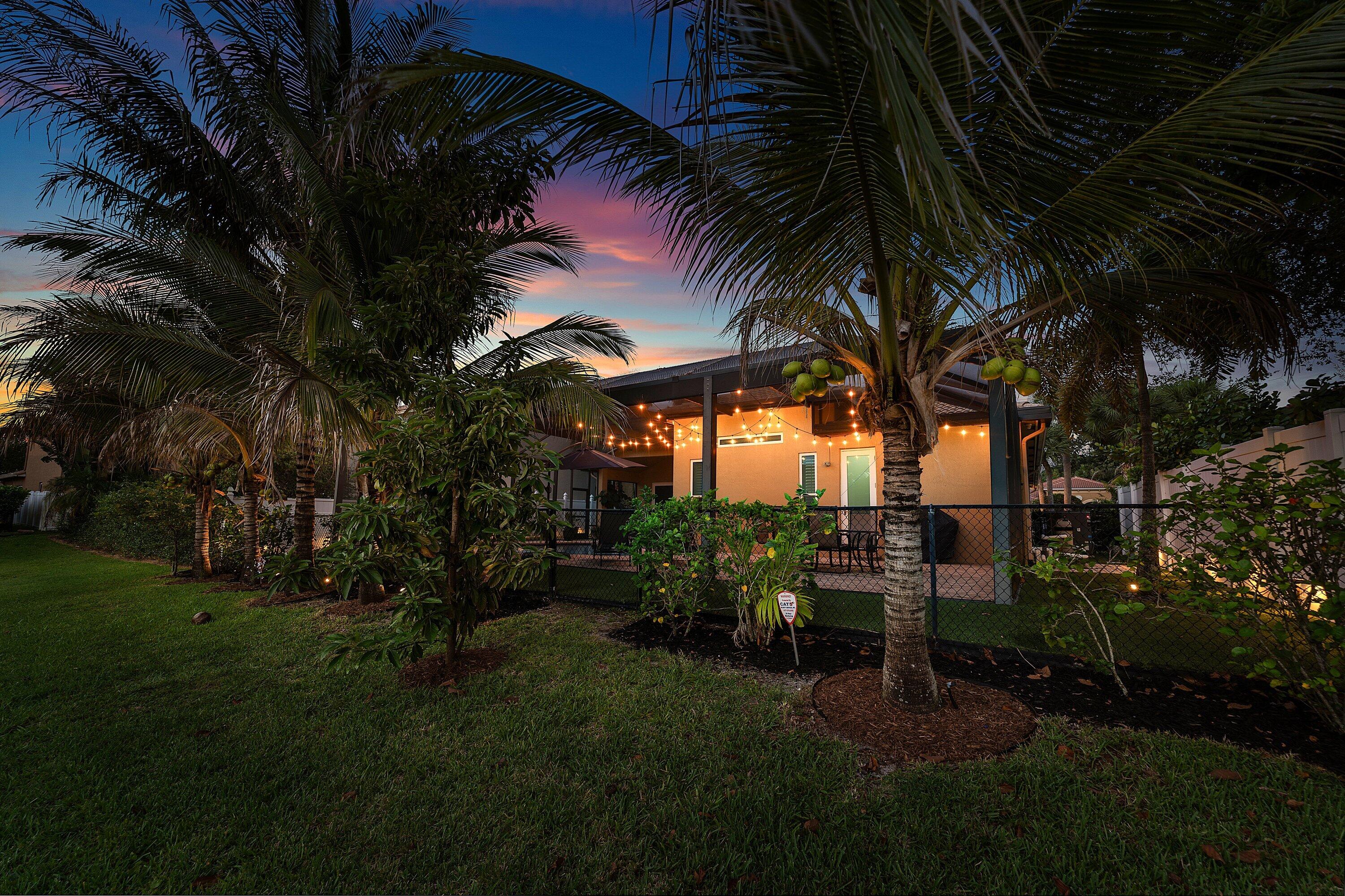 1853 Palisades, West Palm Beach FL 33411