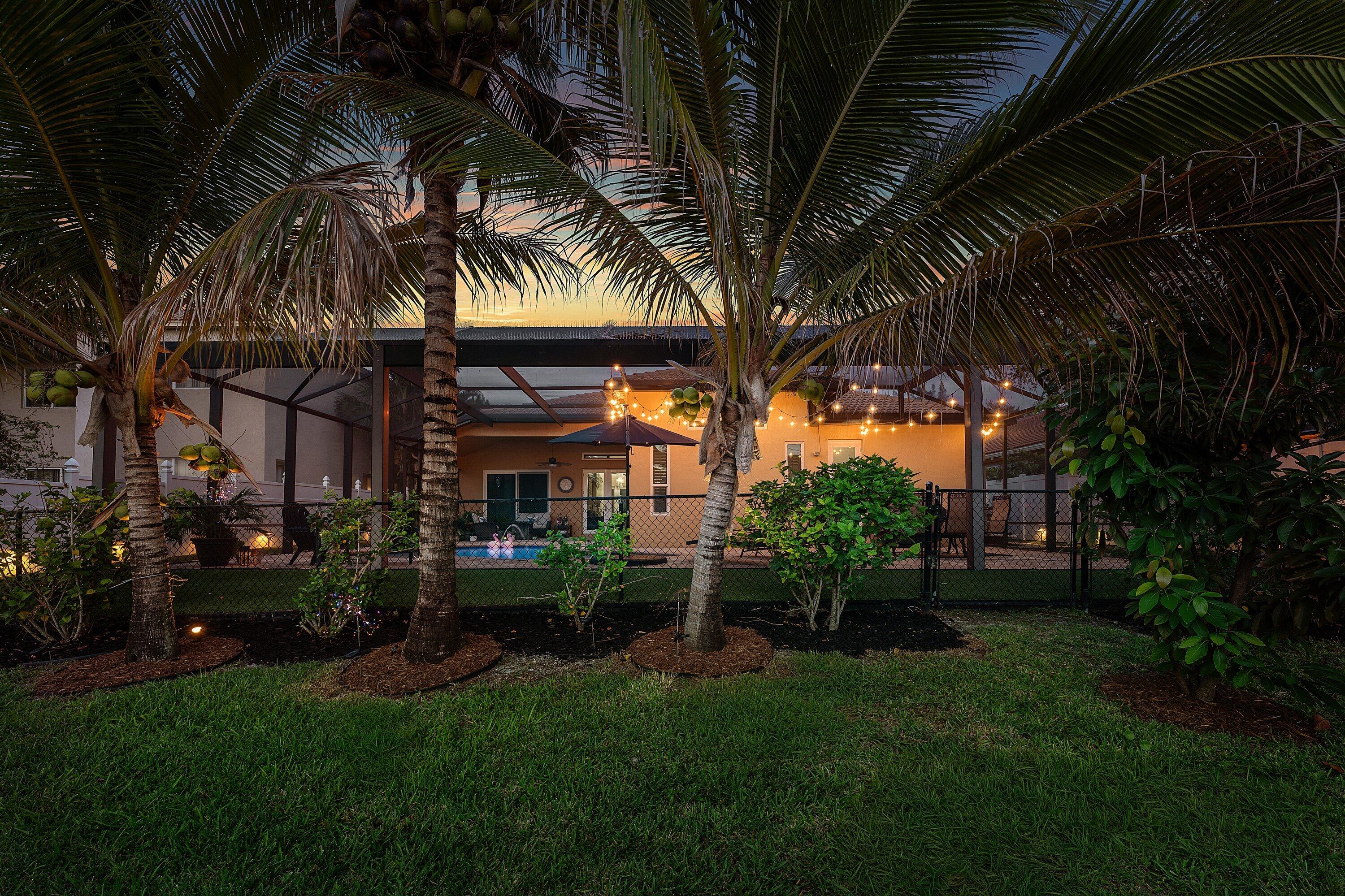 1853 Palisades, West Palm Beach FL 33411
