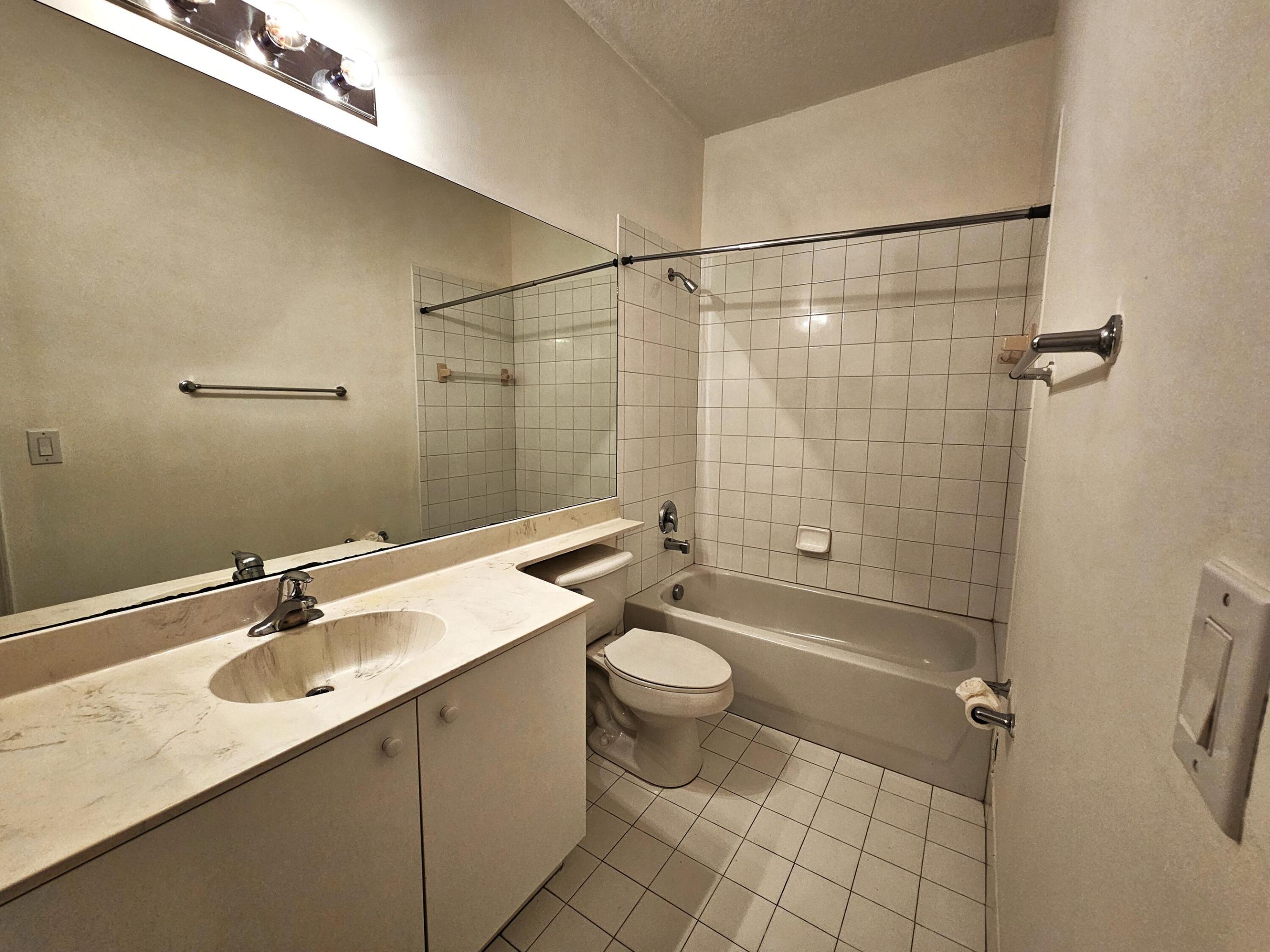 3569 Forest Hill #104, Palm Springs FL 33406