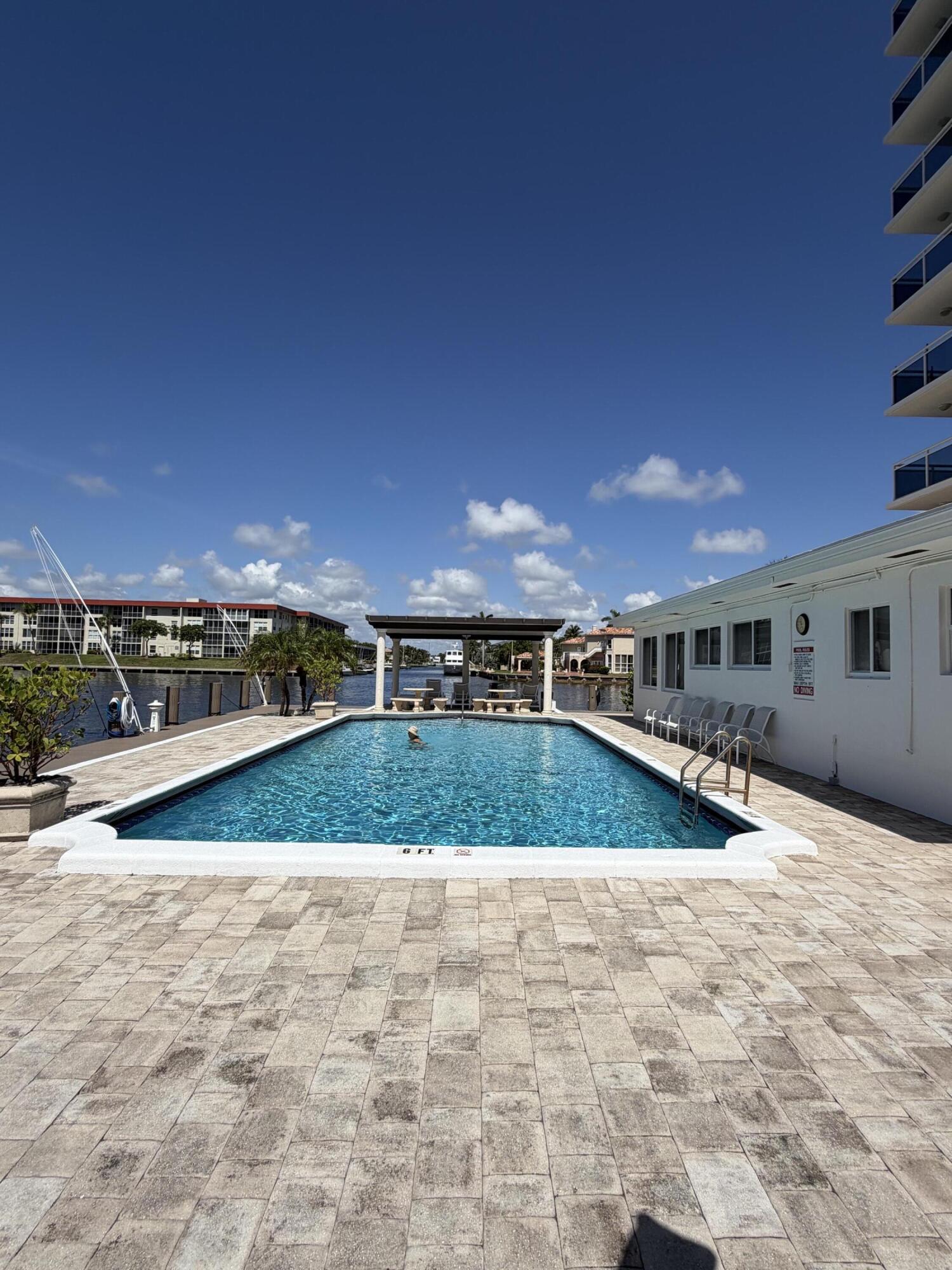 1160 Hillsboro Mile #604, Hillsboro Beach FL 33062