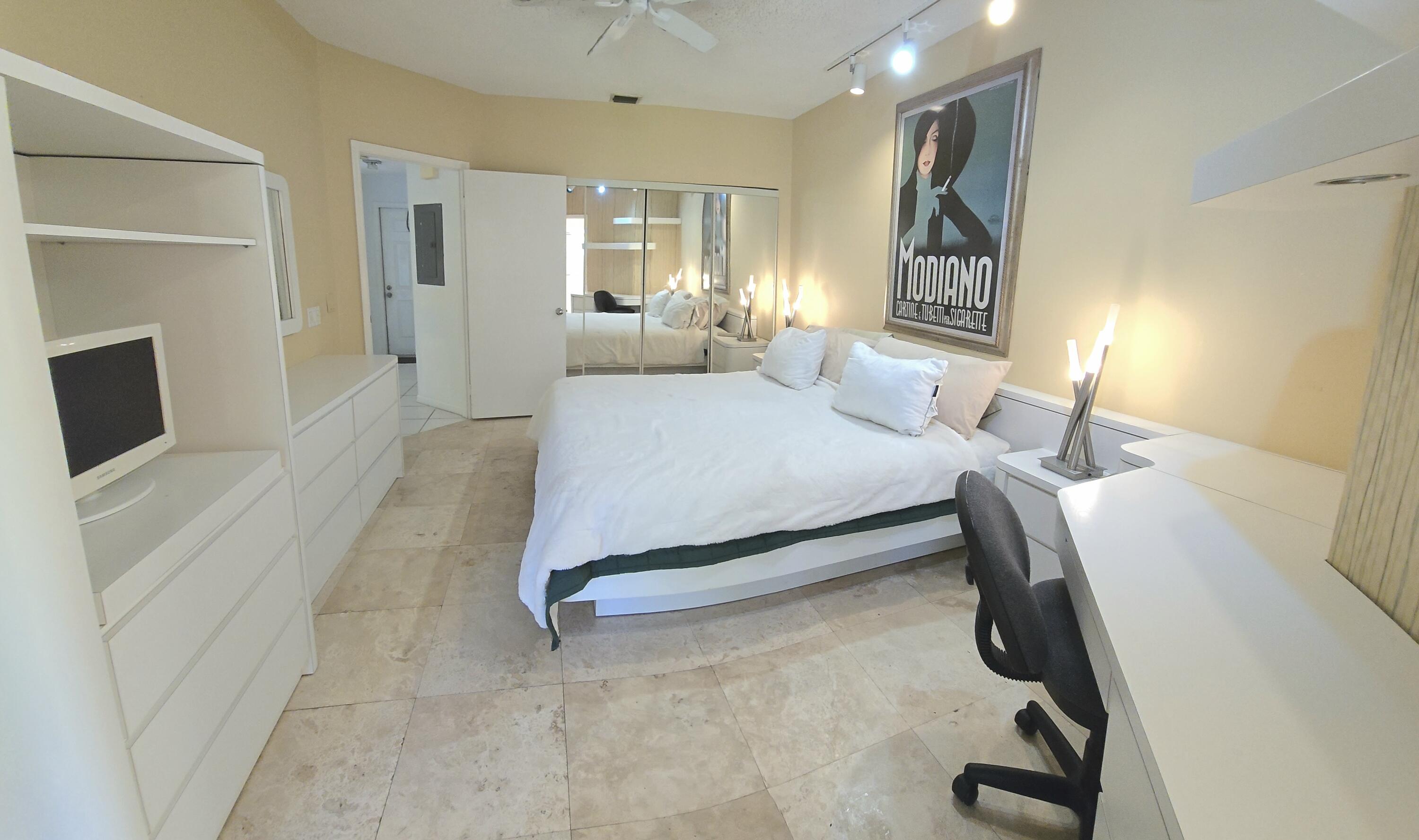 6566 Via Regina #6566, Boca Raton FL 33433