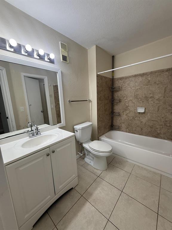 3390 Pinewalk #1012, Margate FL 33063