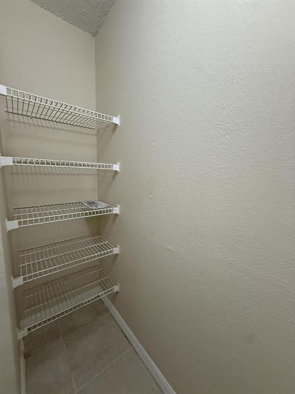 3390 Pinewalk #1012, Margate FL 33063