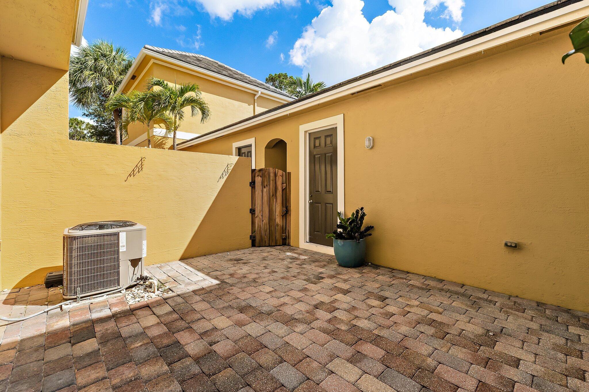 150 Lismore, Jupiter FL 33458