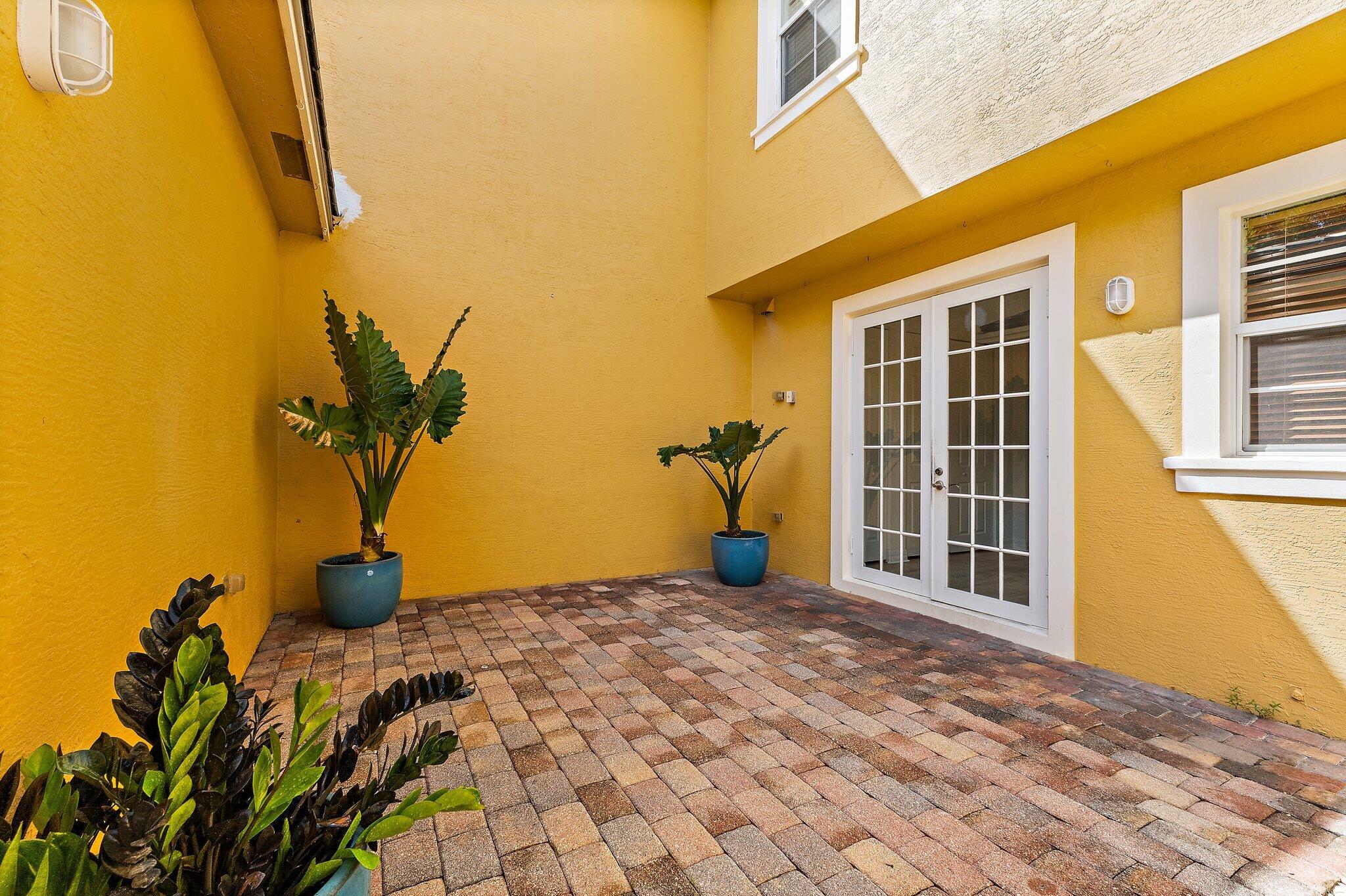 150 Lismore, Jupiter FL 33458