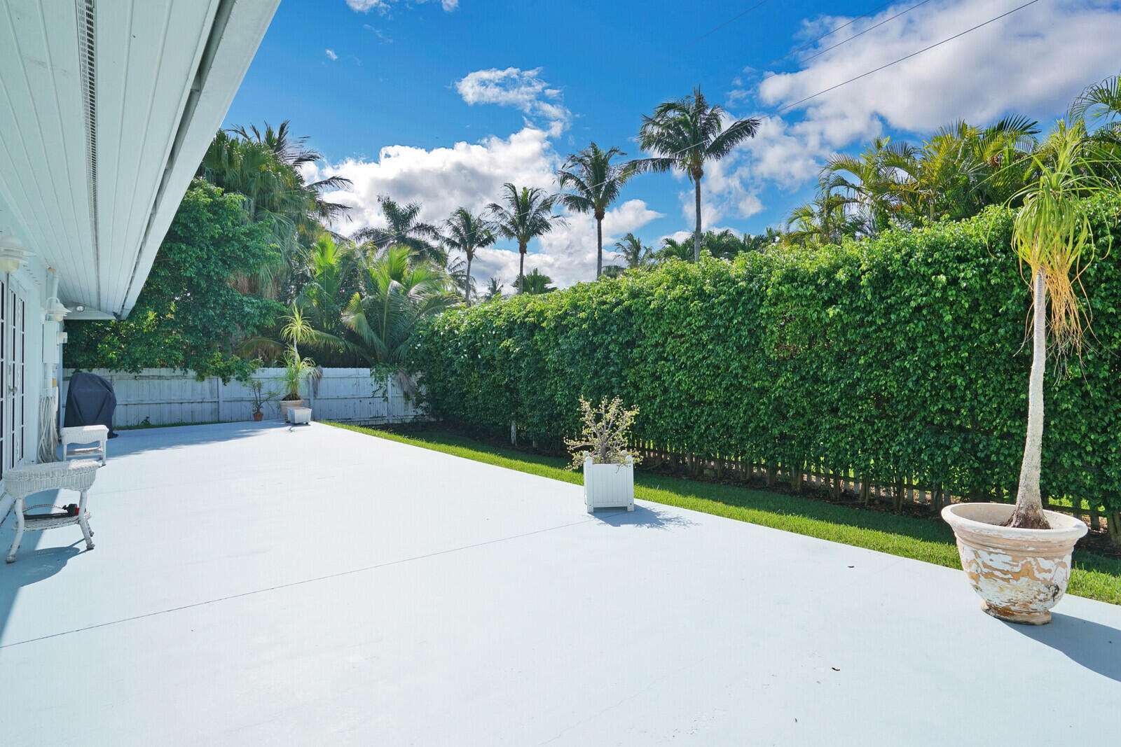 17 E Ocean, Ocean Ridge FL 33435
