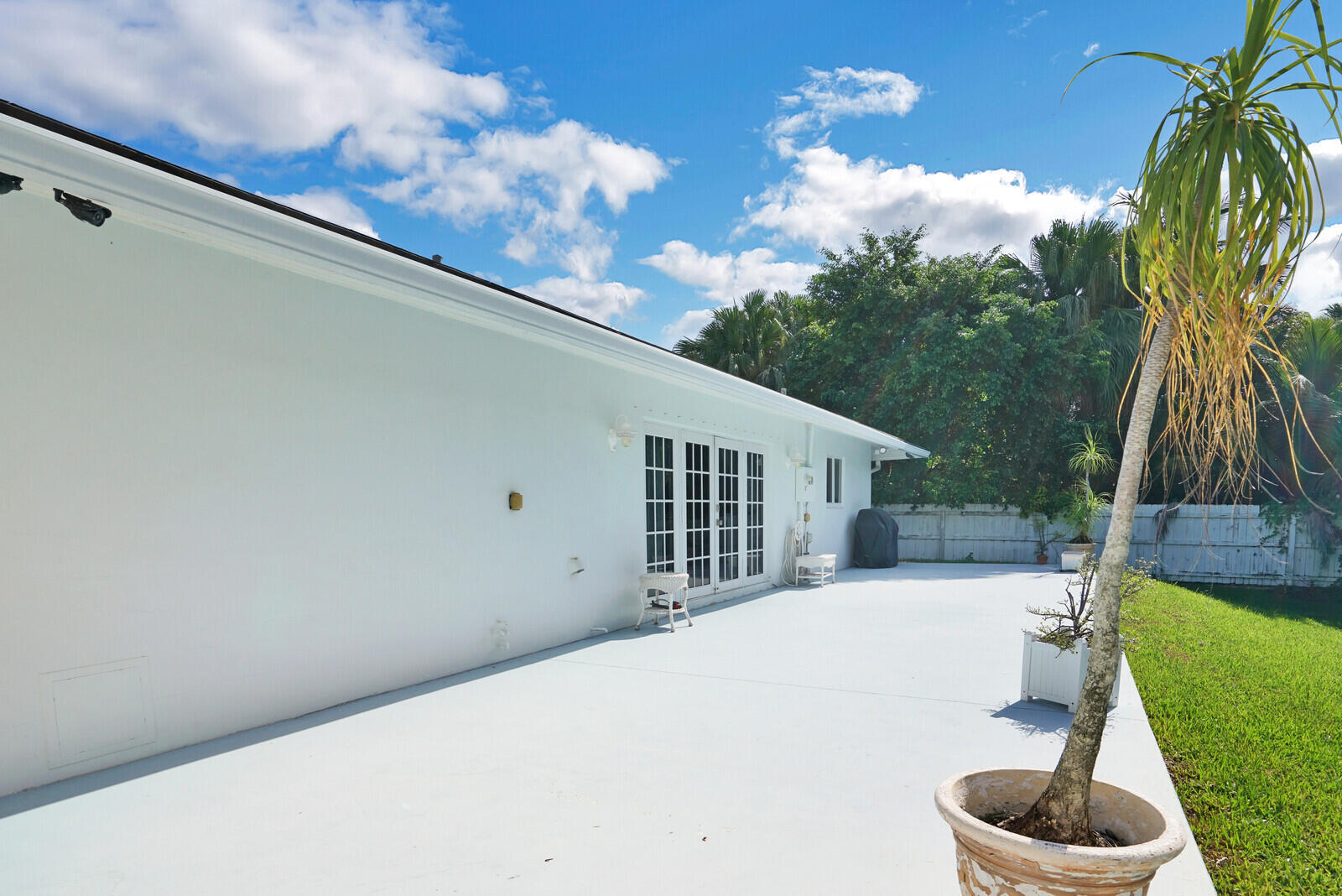 17 E Ocean, Ocean Ridge FL 33435