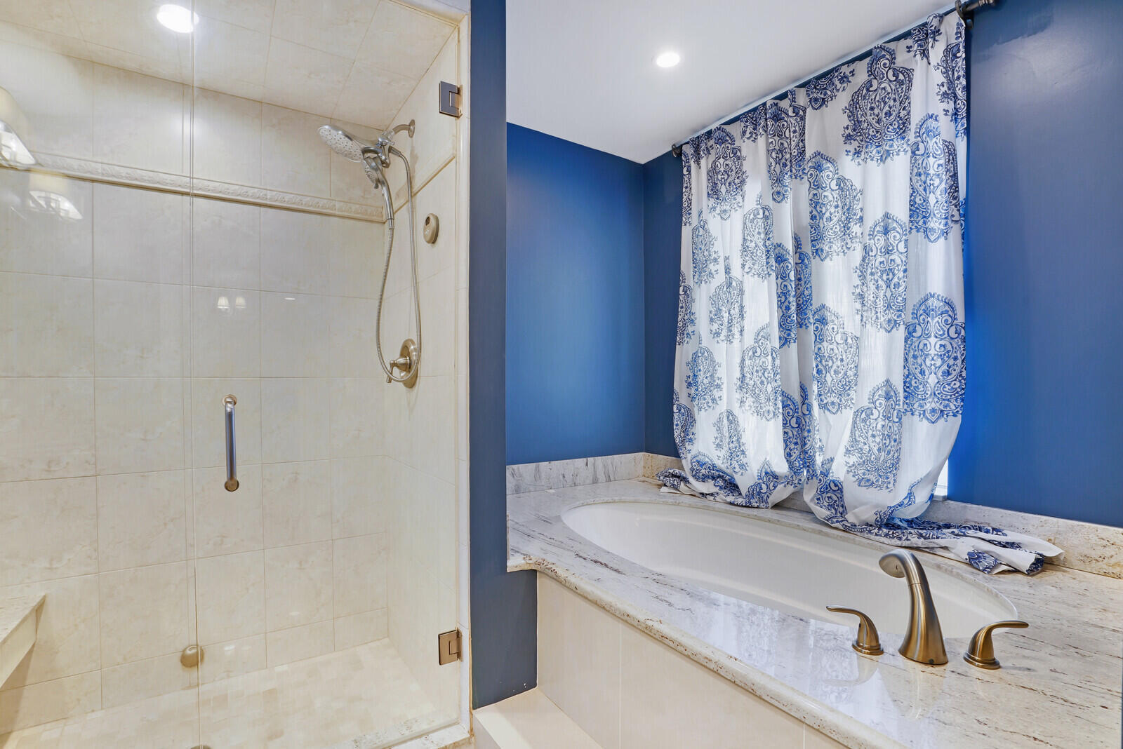 17 E Ocean, Ocean Ridge FL 33435