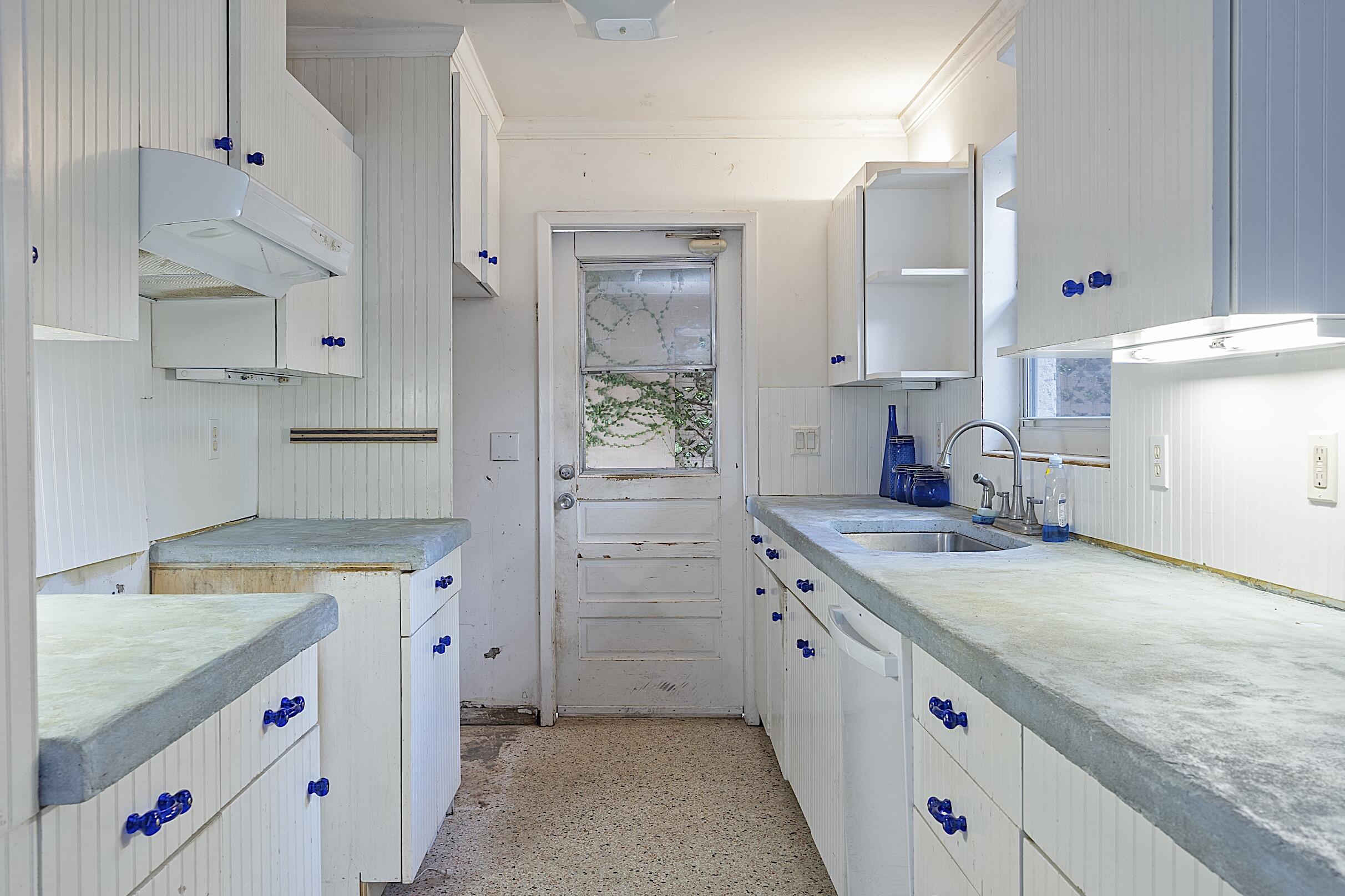 799 Ivory, Haverhill FL 33415