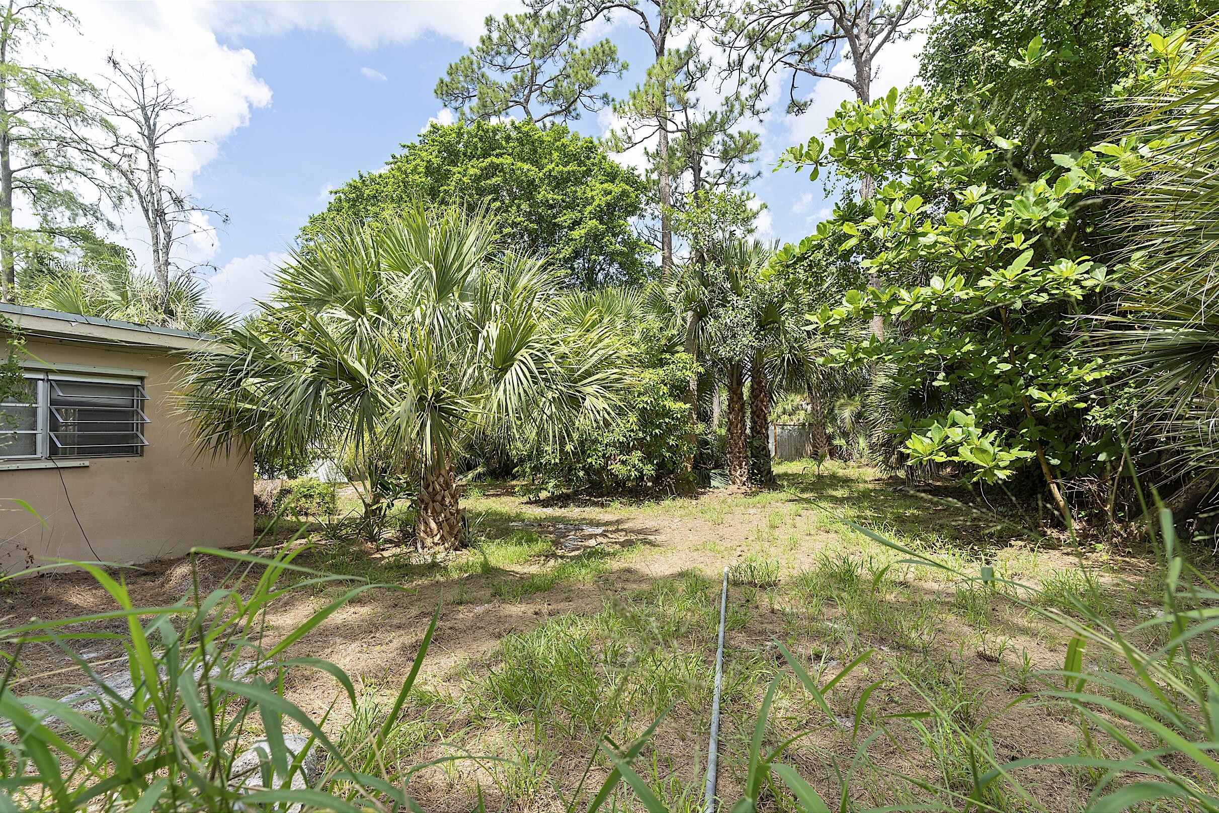 799 Ivory, Haverhill FL 33415
