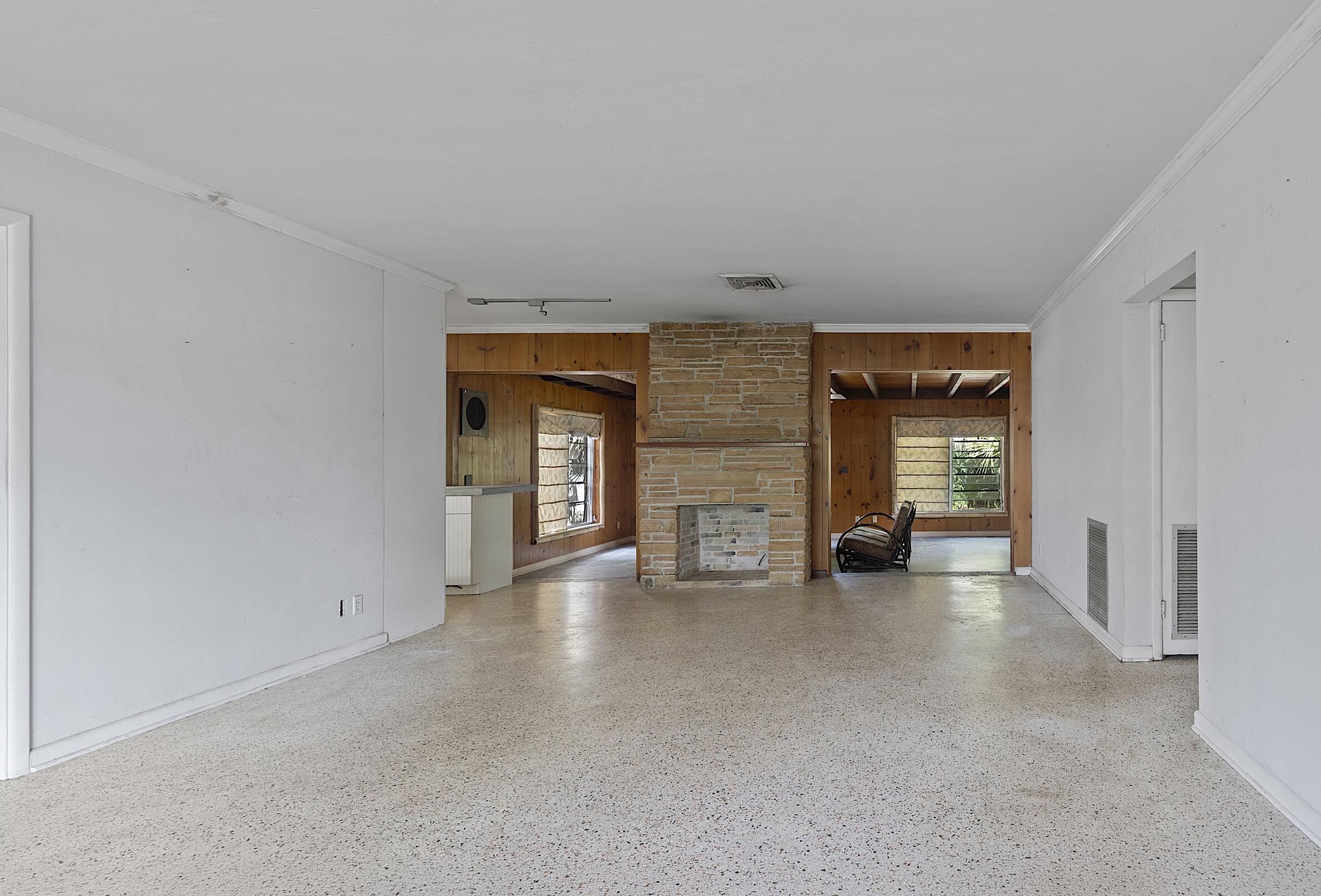 799 Ivory, Haverhill FL 33415