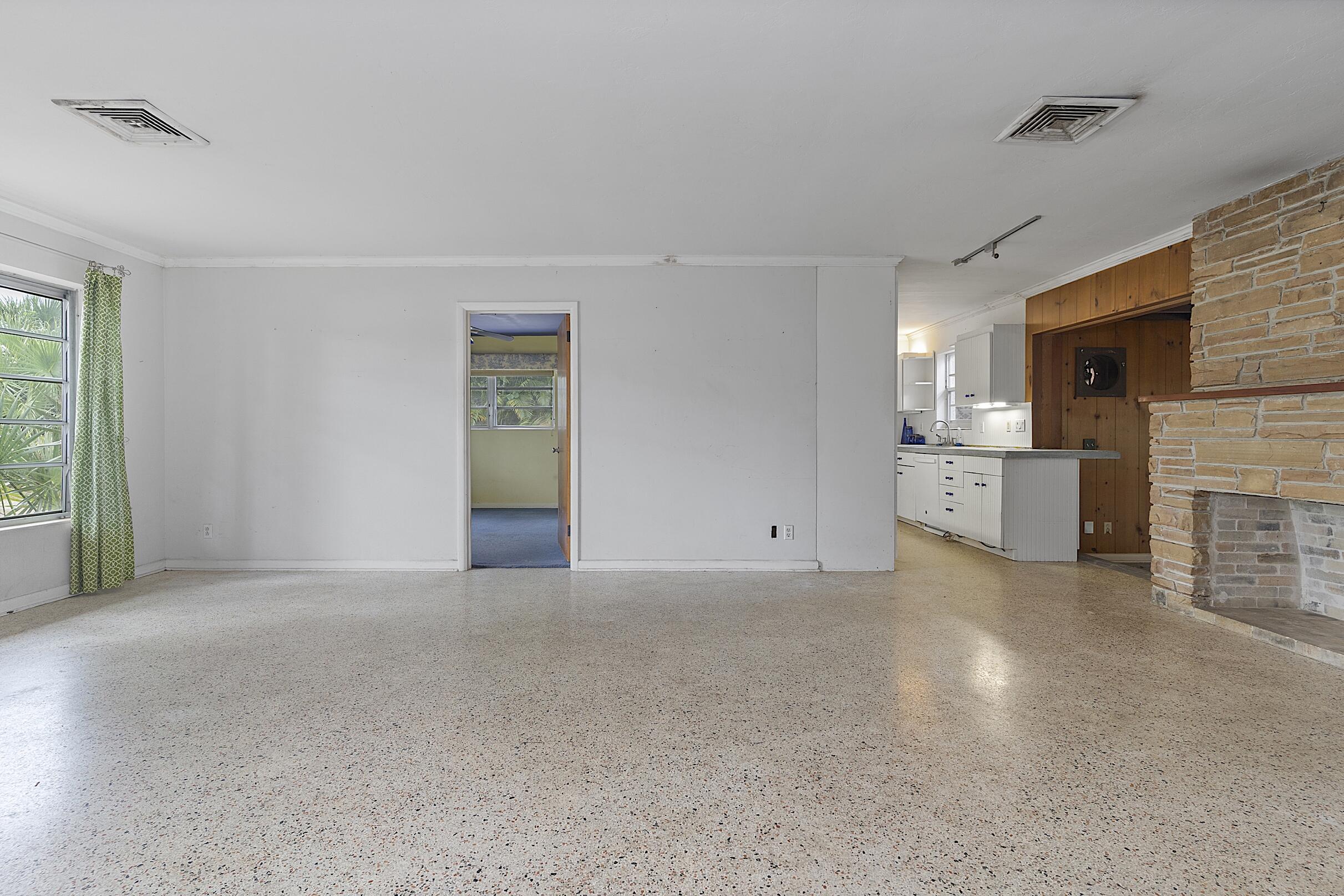 799 Ivory, Haverhill FL 33415