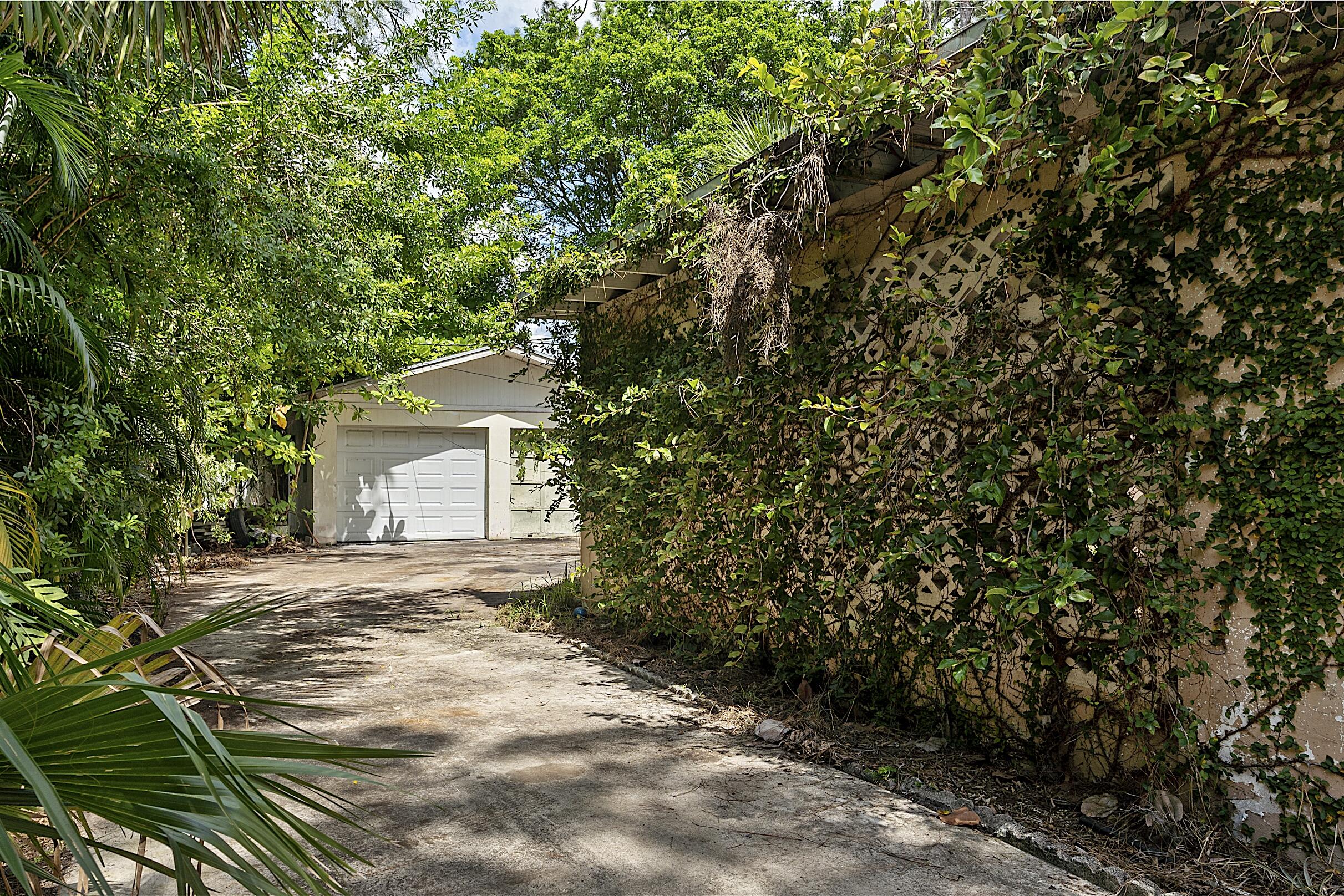 799 Ivory, Haverhill FL 33415