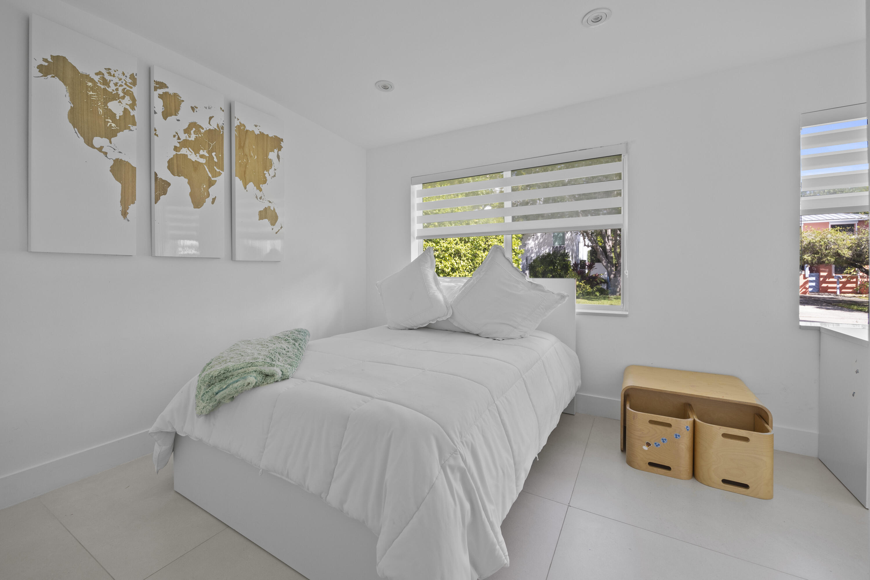 630 Allendale, Key Biscayne FL 33149
