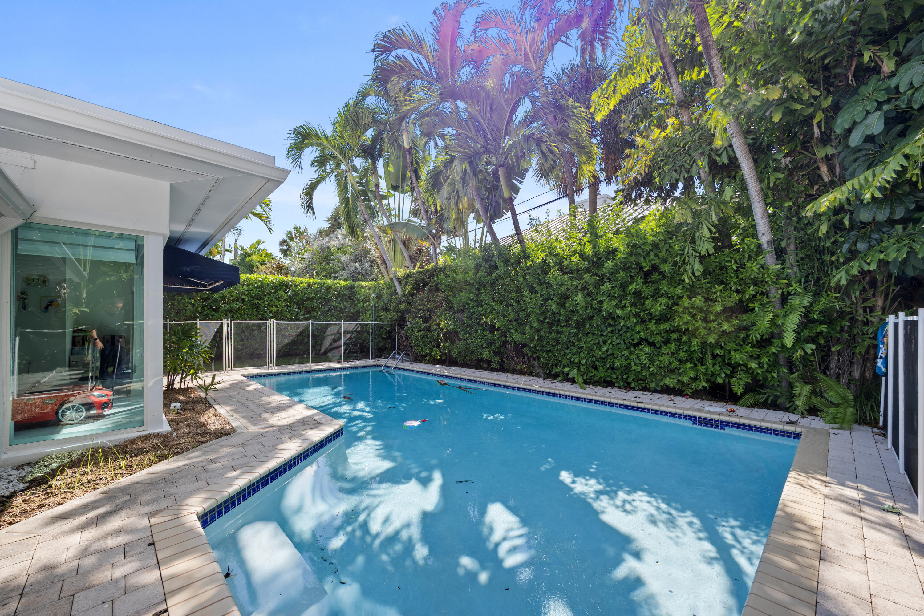 630 Allendale, Key Biscayne FL 33149
