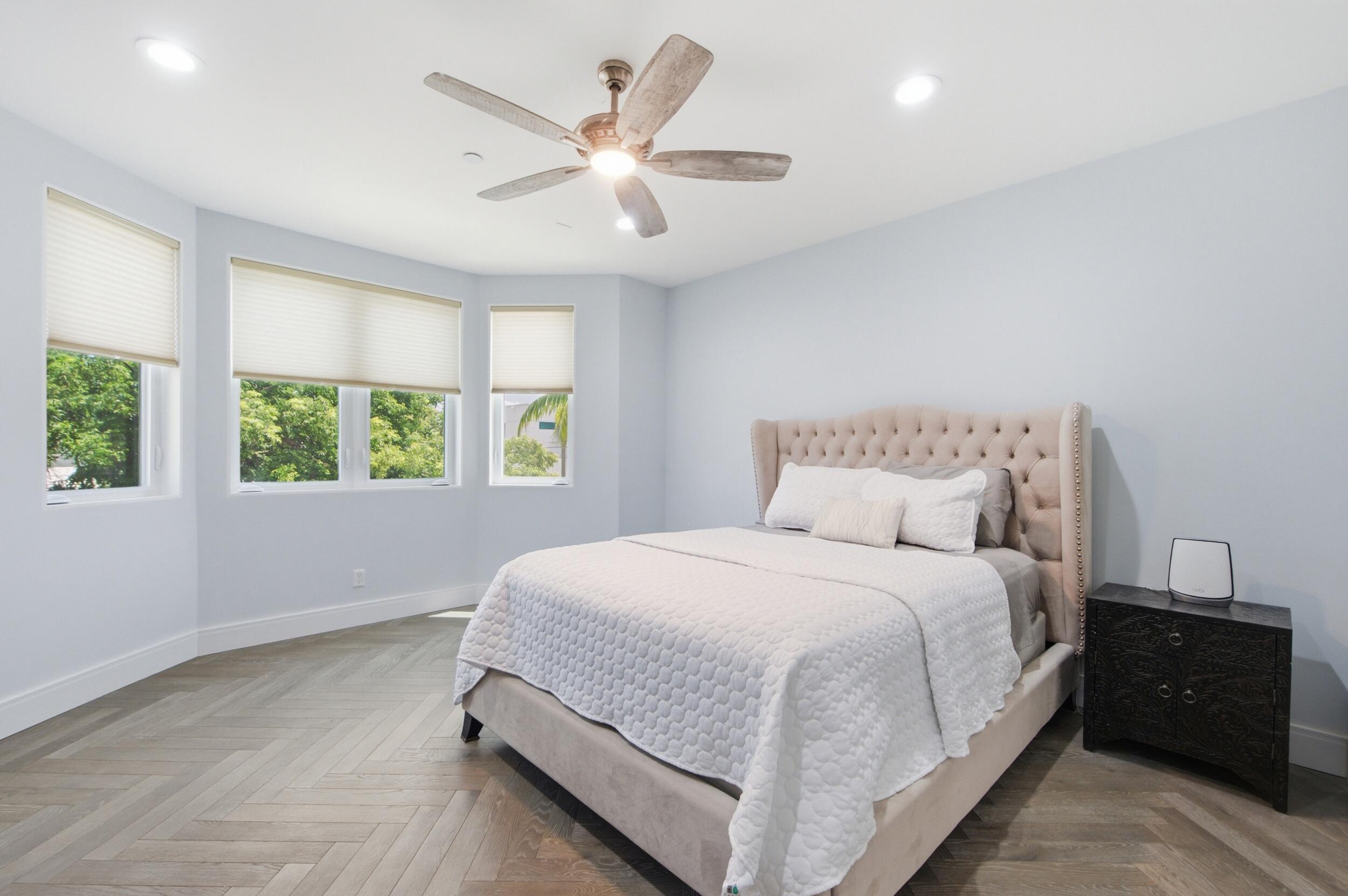 2601 NE 32nd, Fort Lauderdale FL 33308