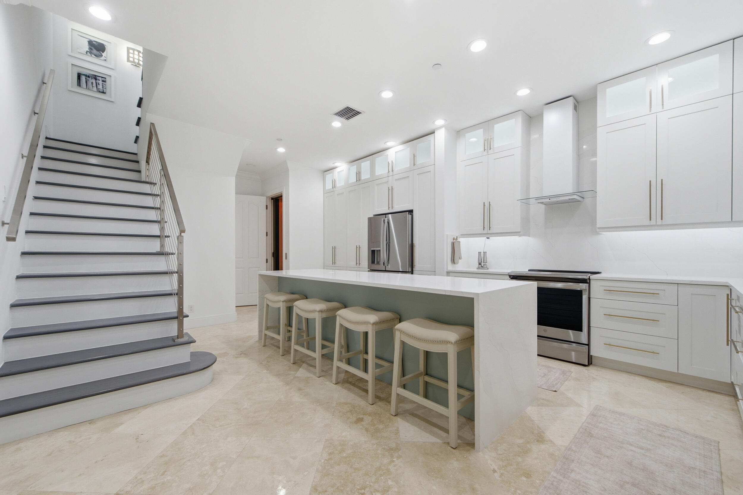 2601 NE 32nd, Fort Lauderdale FL 33308