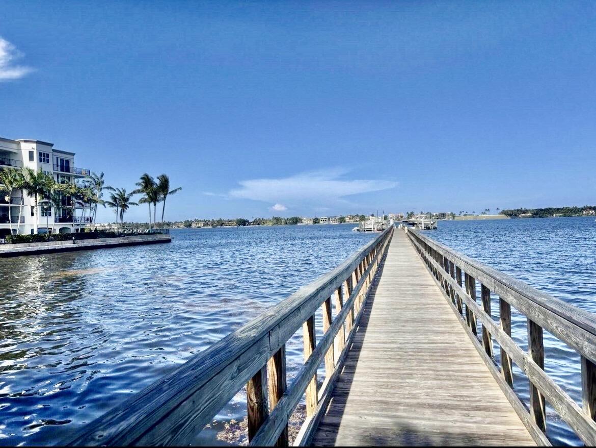 621 Windward, Boynton Beach FL 33435