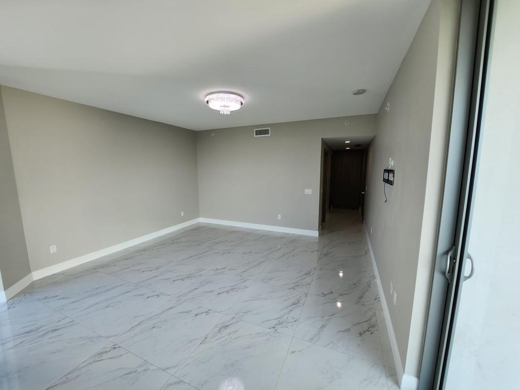17301 Biscayne #1202, North Miami Beach FL 33160