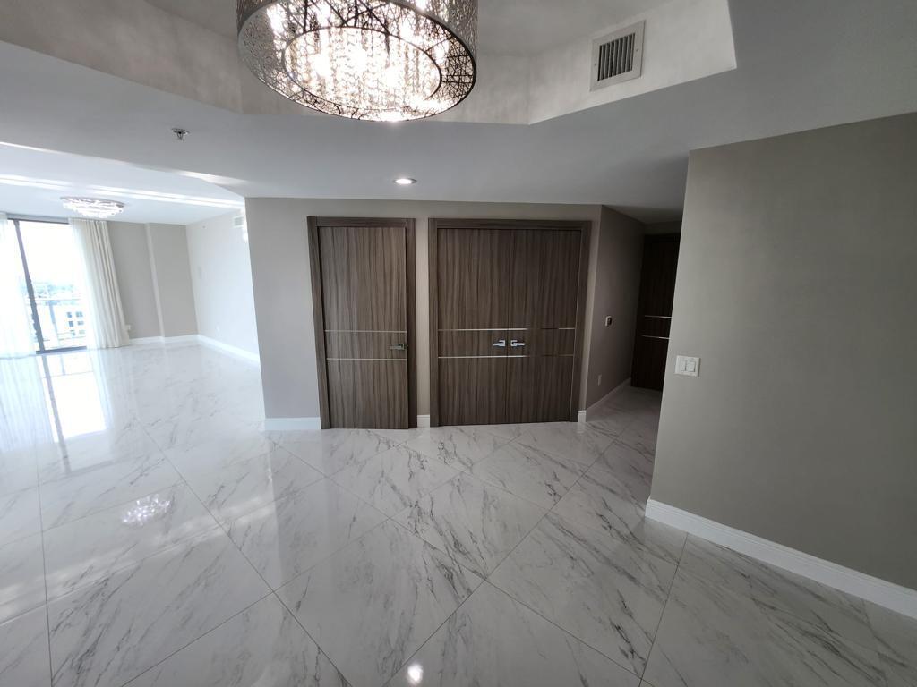 17301 Biscayne #1202, North Miami Beach FL 33160