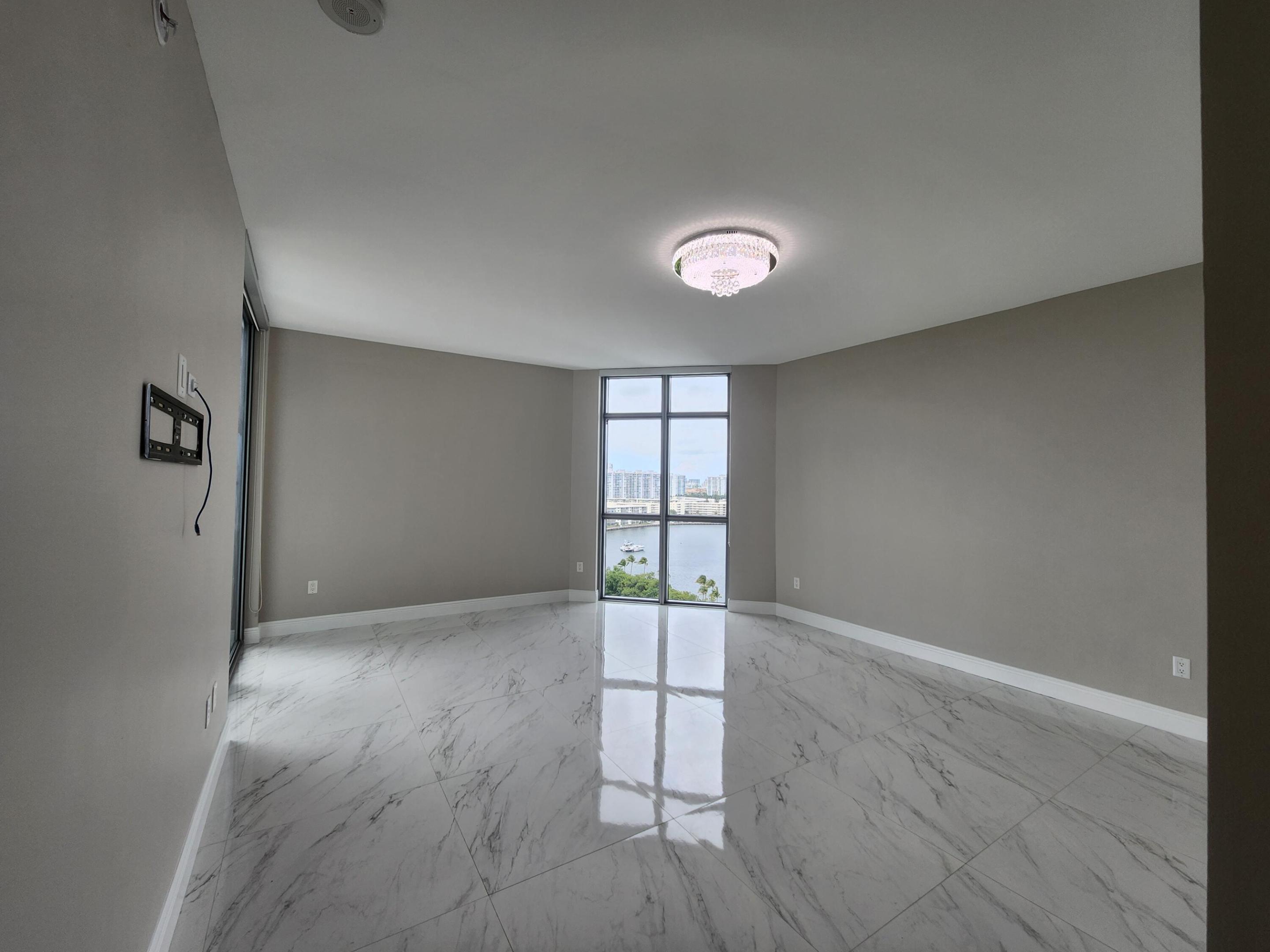 17301 Biscayne #1202, North Miami Beach FL 33160