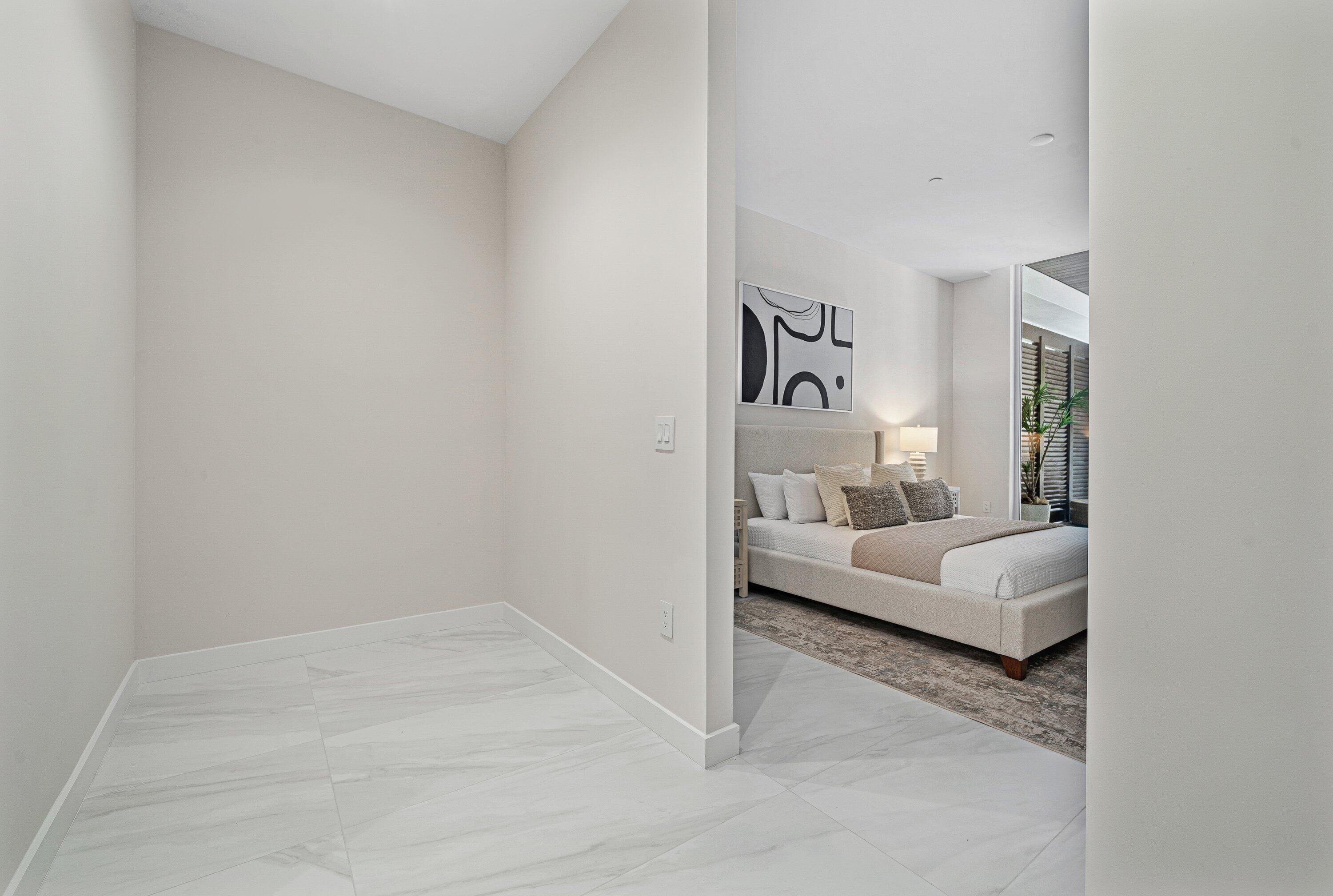 220 SE Mizner #102, Boca Raton FL 33432