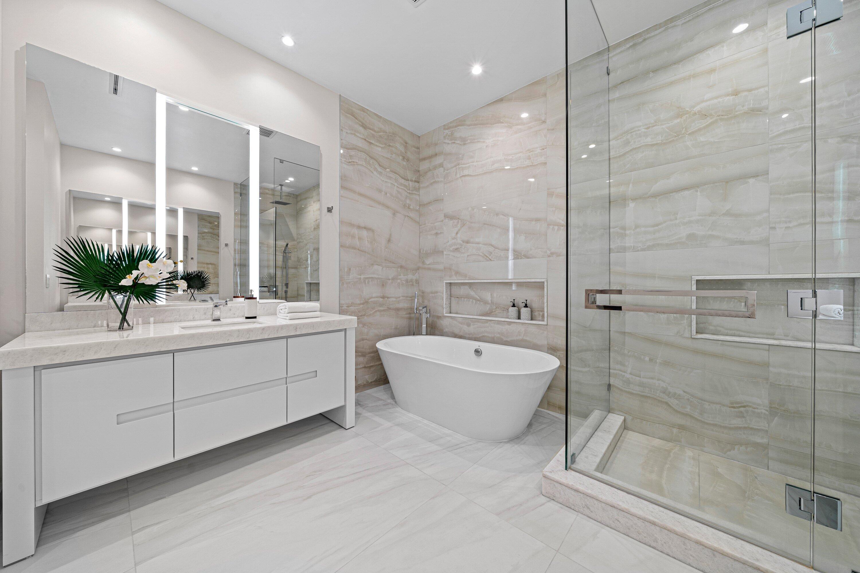 220 SE Mizner #102, Boca Raton FL 33432