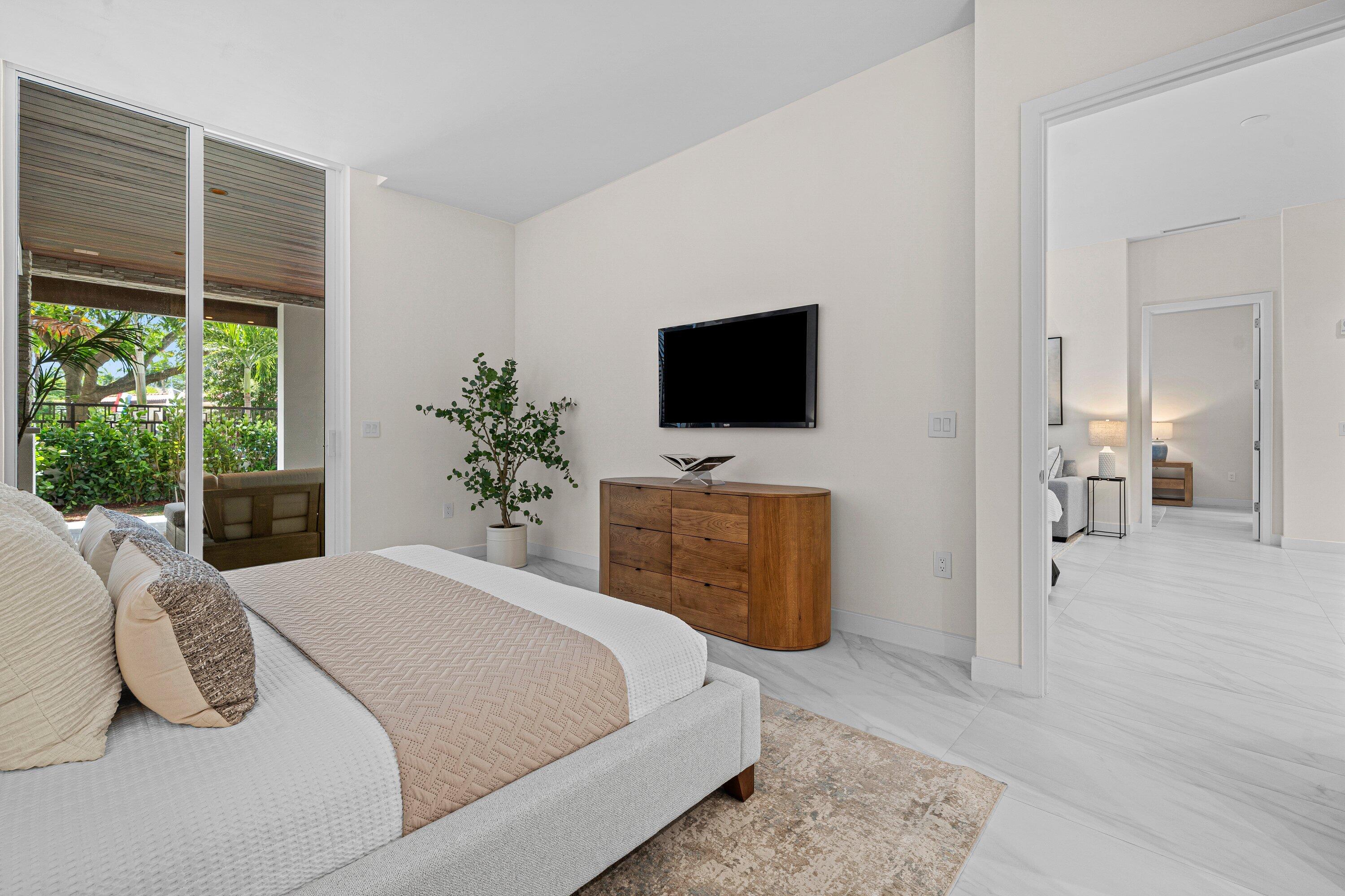 220 SE Mizner #102, Boca Raton FL 33432