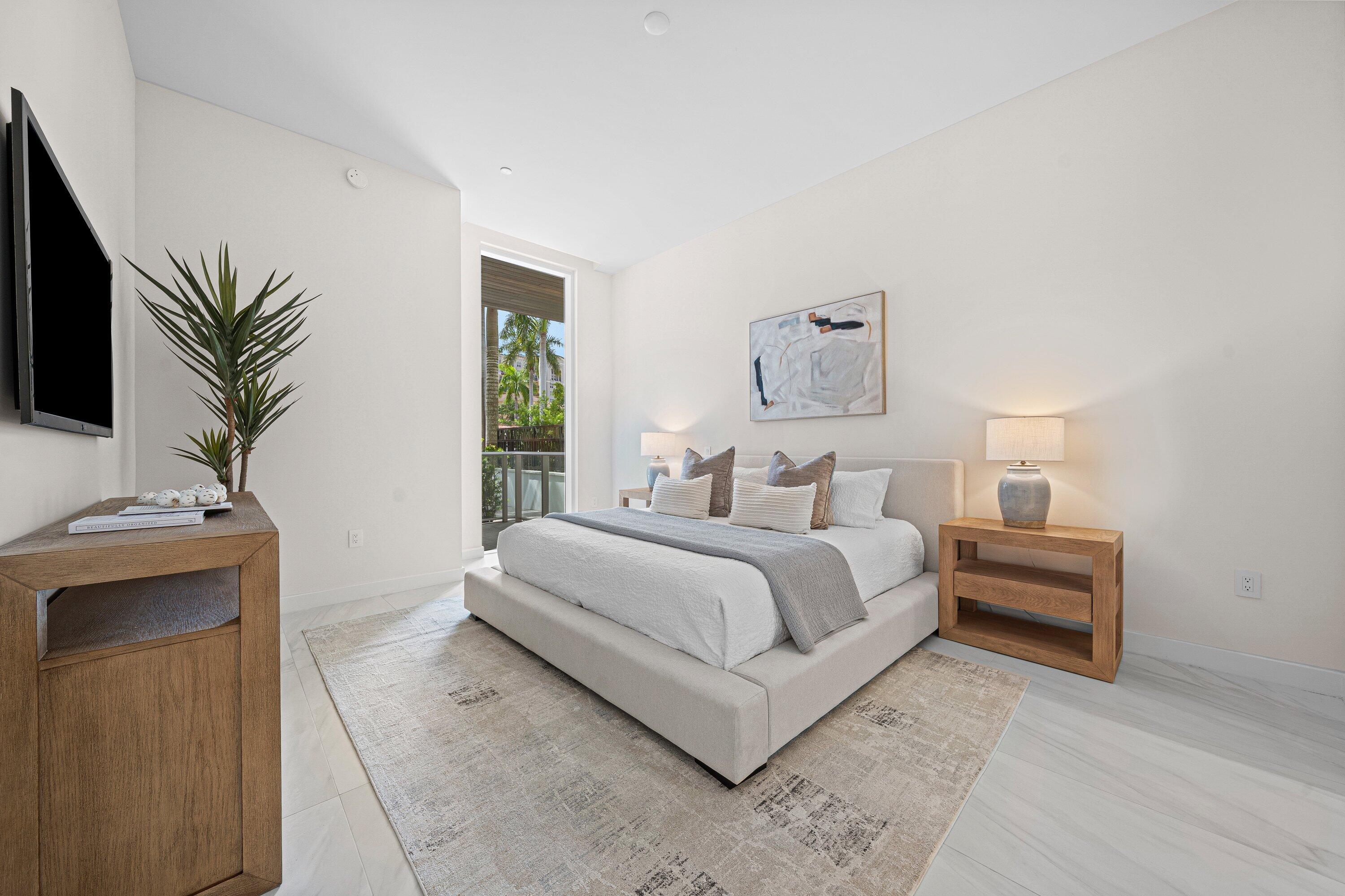 220 SE Mizner #102, Boca Raton FL 33432