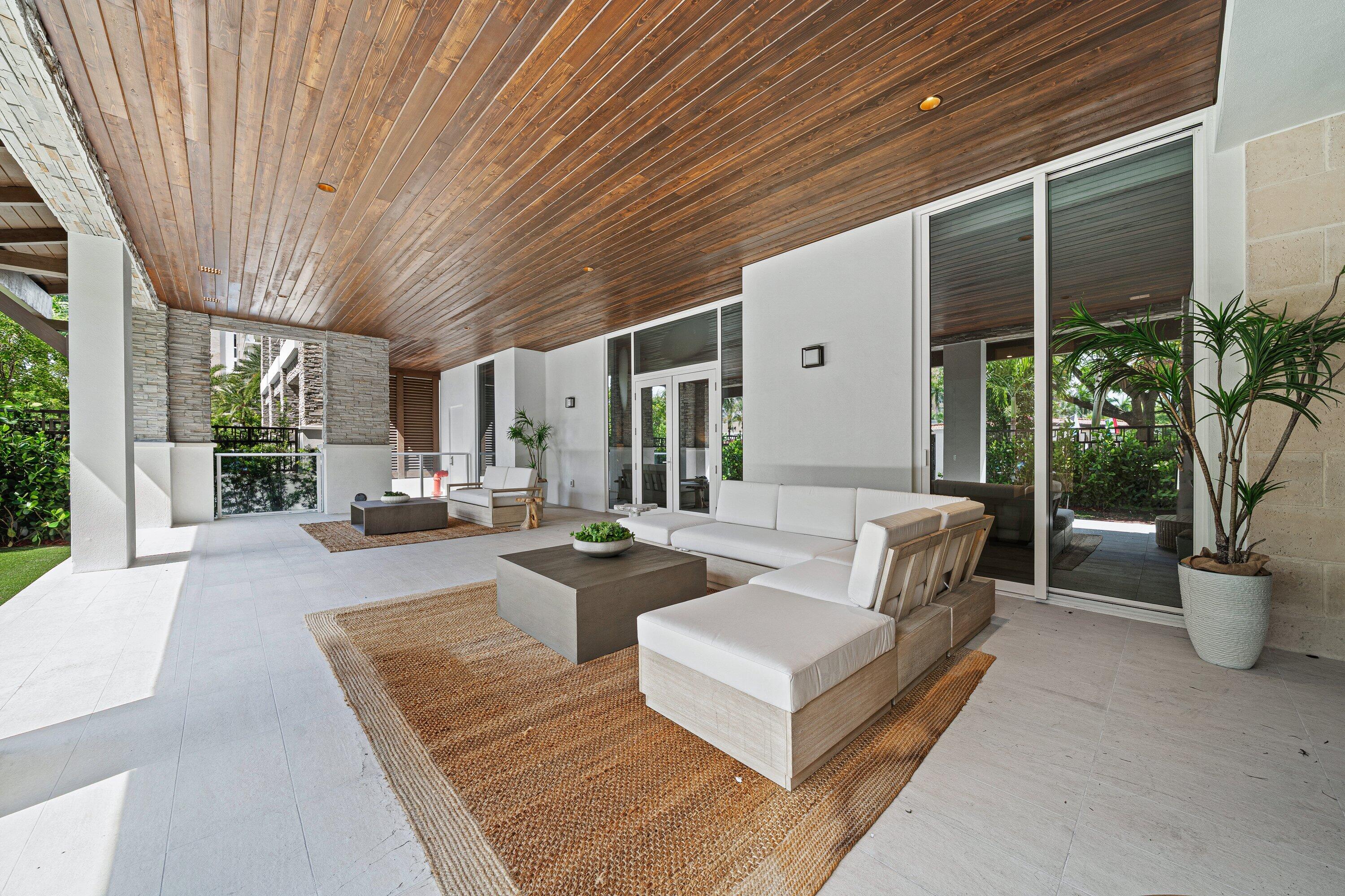 220 SE Mizner #102, Boca Raton FL 33432