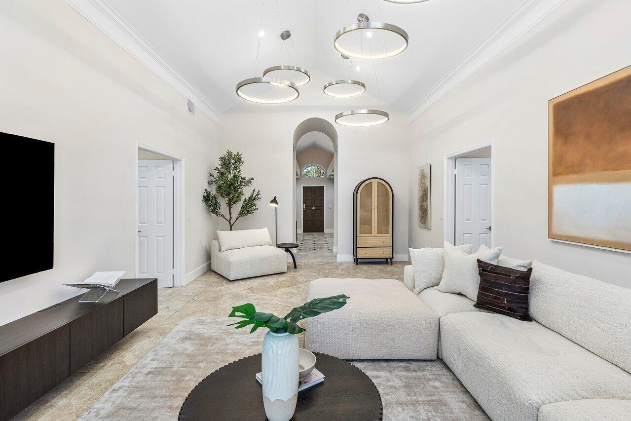 200 NE 2nd, Boca Raton FL 33432